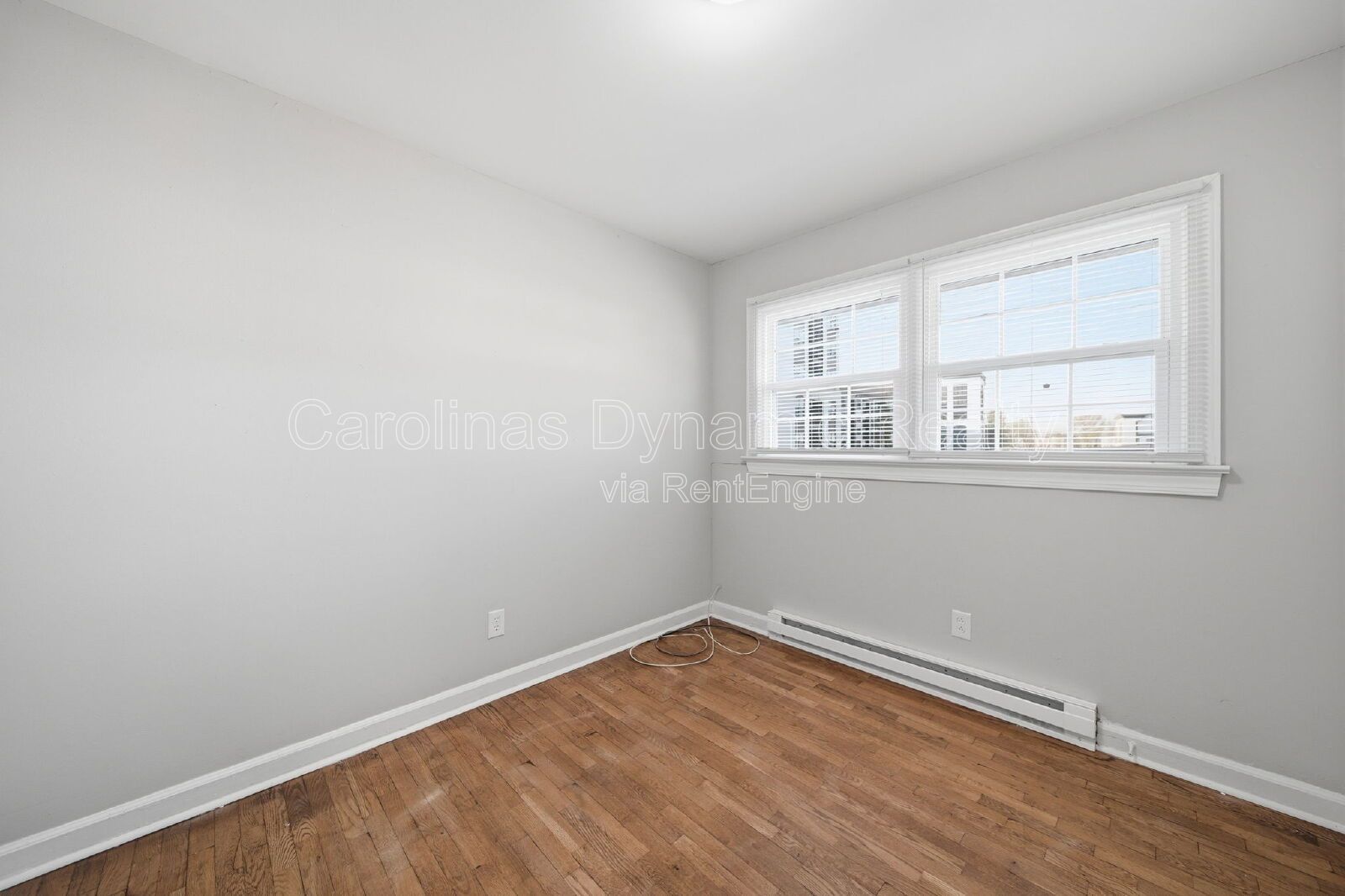 2 Bedrooms | Hardwood Floors | Granite Counters | Stainless Steel Appliances property image