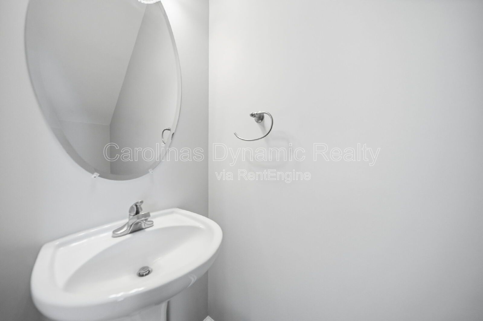 3 Bedrooms | Granite Counters | Brand New Flooring property image