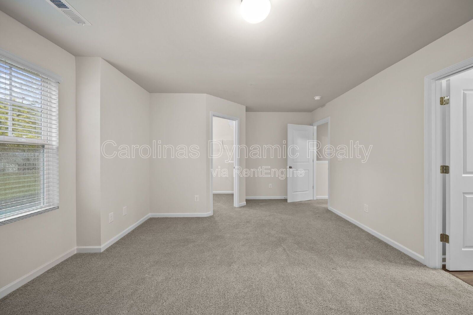 3 Bedrooms | 2.5 Baths | Granite Counters | Stainless Steel Appliances property image