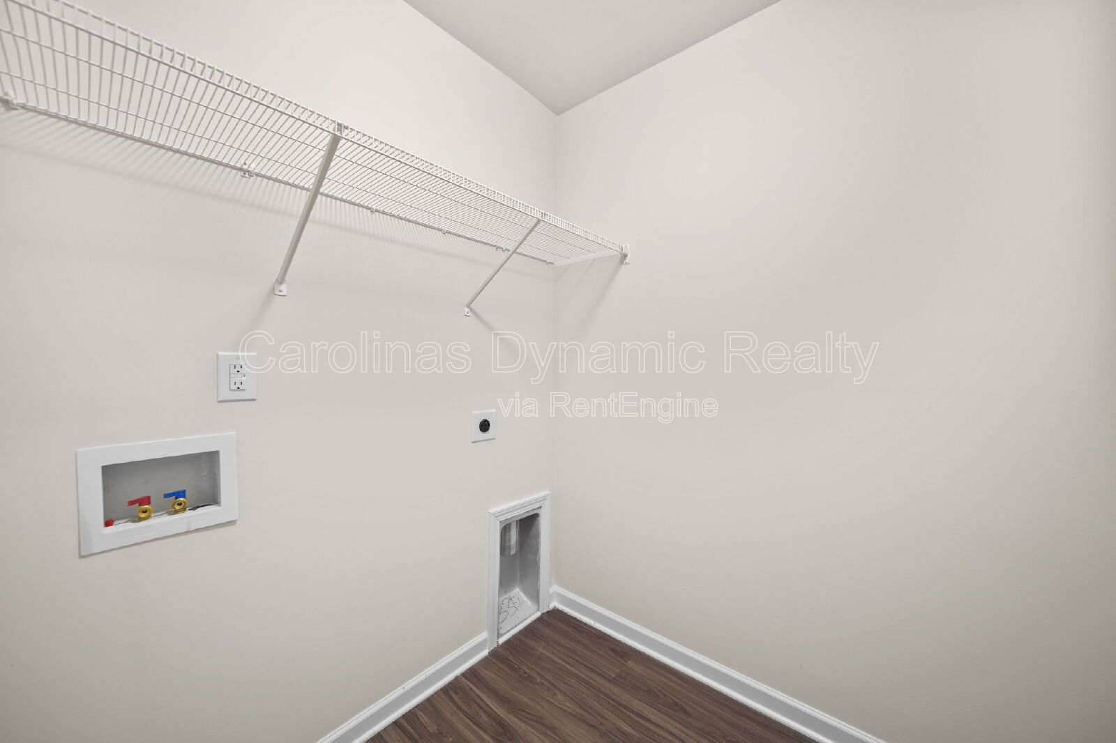 3 Bedrooms | 2.5 Baths | Granite Counters | Stainless Steel Appliances property image
