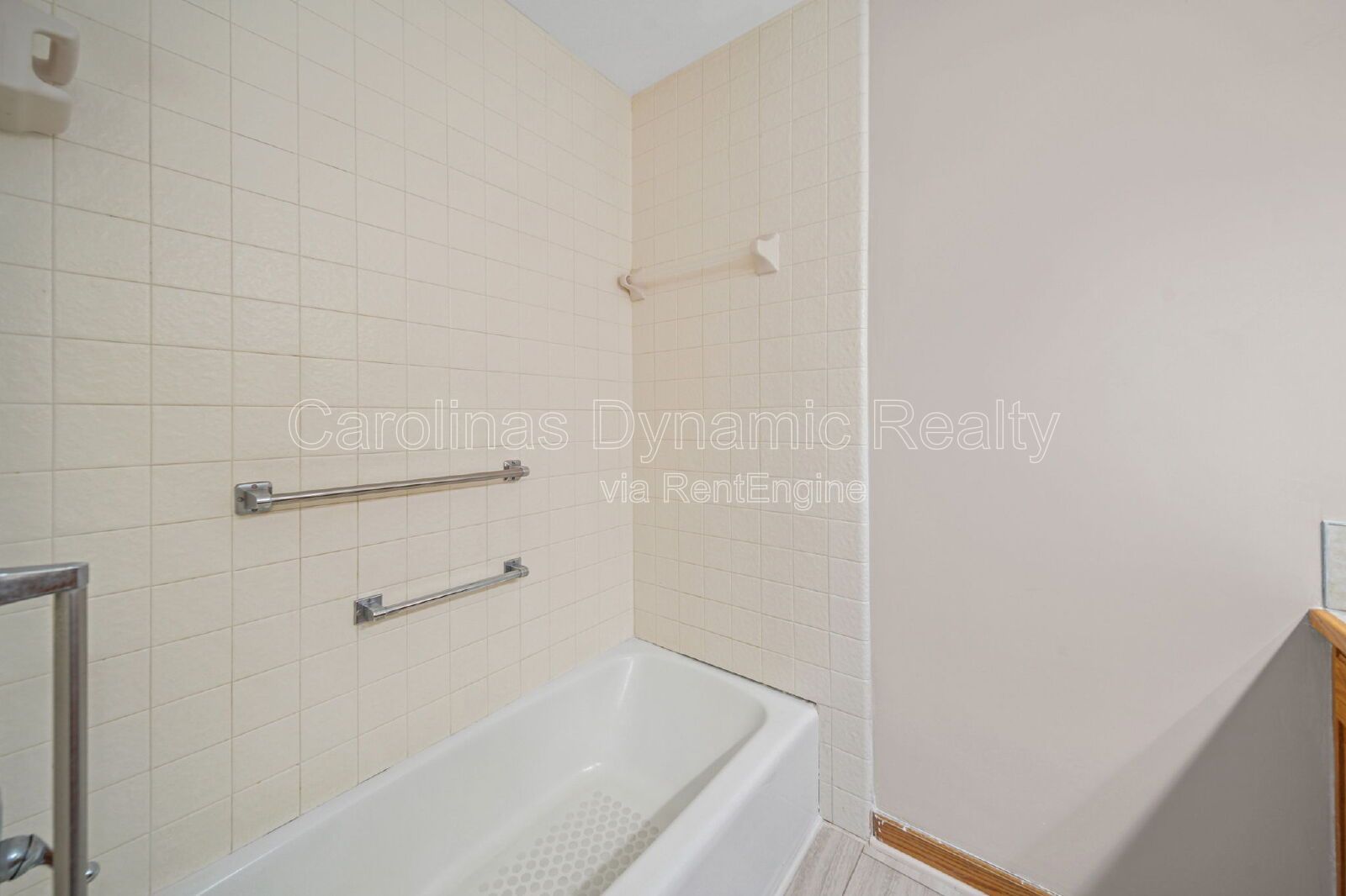 Spacious 4-Bed Oasis with 2.5 Baths Tucked Away With Tons of Space property image