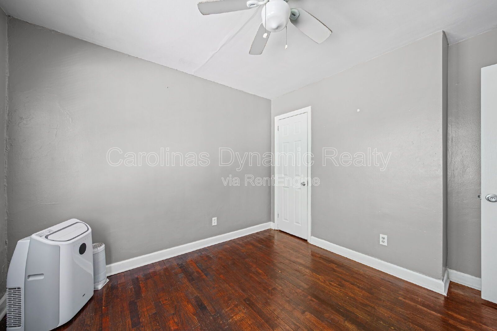 2 Bedrooms | 1 Bath | Hardwood Floors | Fresh Paint | Private Deck property image
