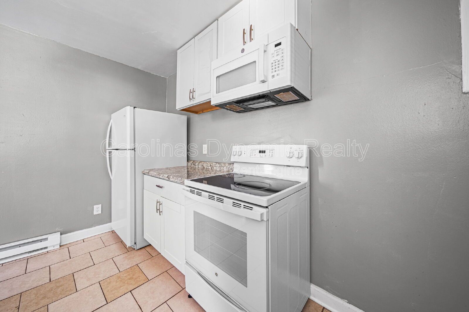 2 Bedrooms | 1 Bath | Hardwood Floors | Fresh Paint | Private Deck property image