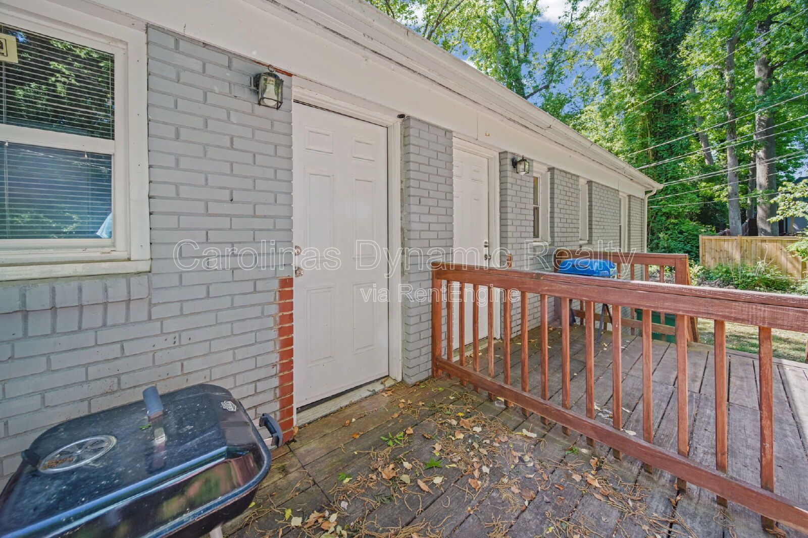 2 Bedrooms | 1 Bath | Hardwood Floors | Fresh Paint | Private Deck property image
