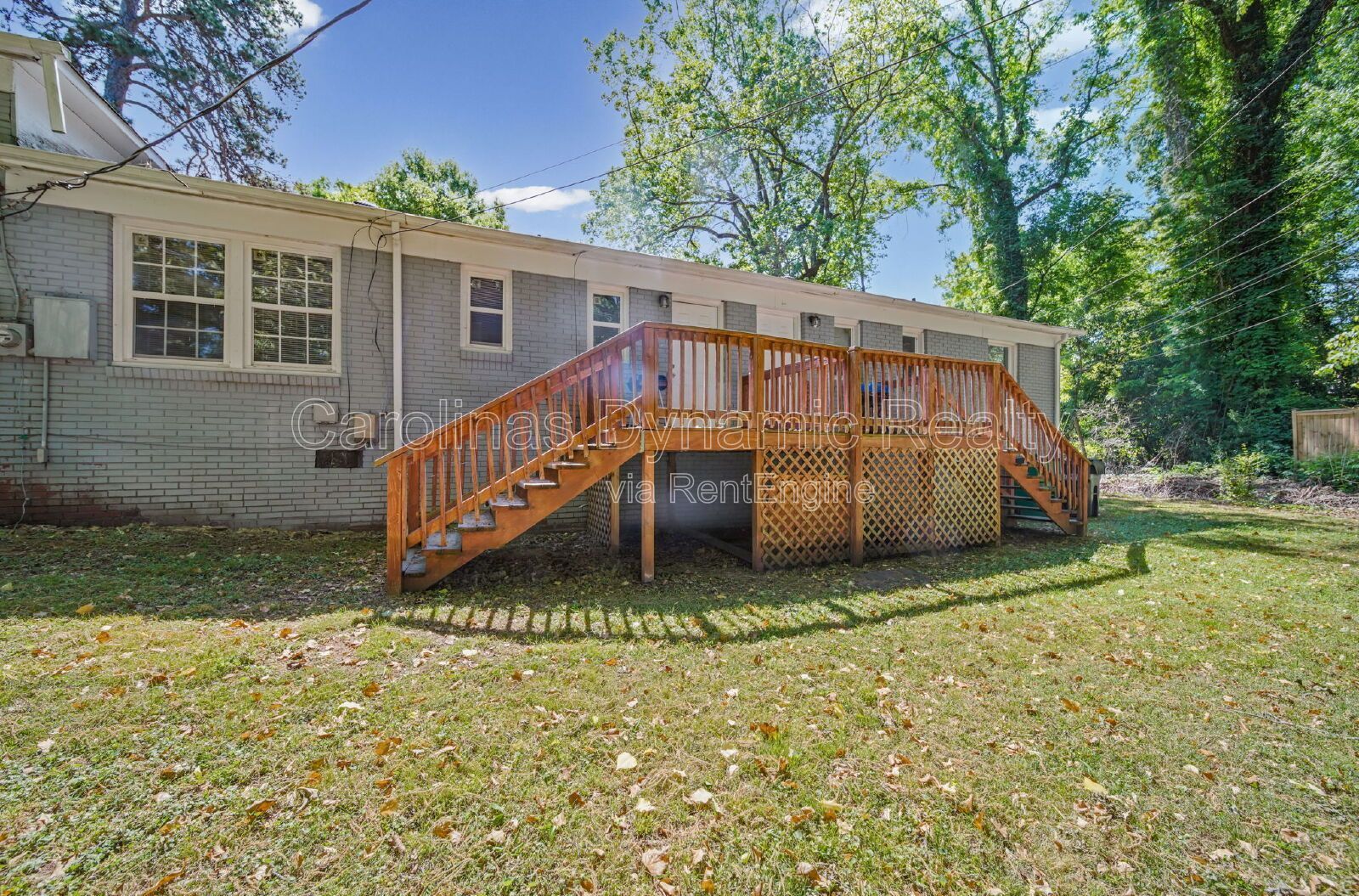 2 Bedrooms | 1 Bath | Hardwood Floors | Fresh Paint | Private Deck property image