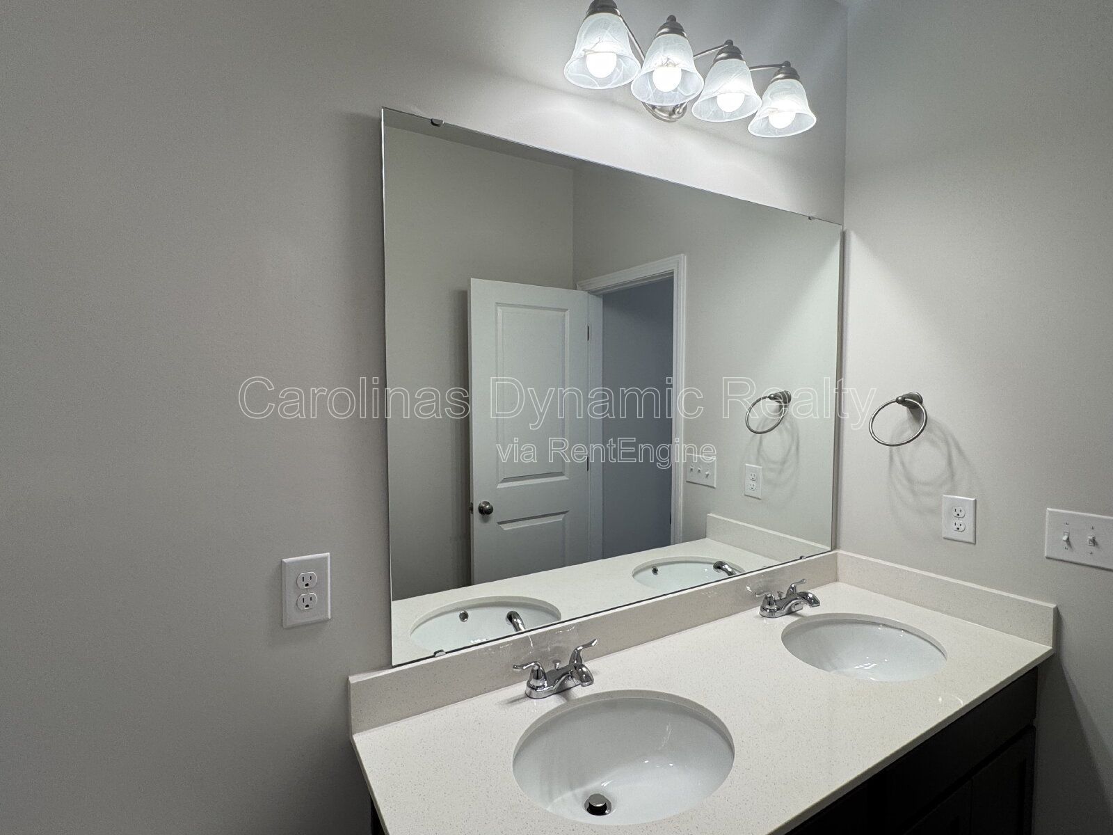 3 Beds | 2 Baths | Granite Counters | Luxury Plank Flooring property image