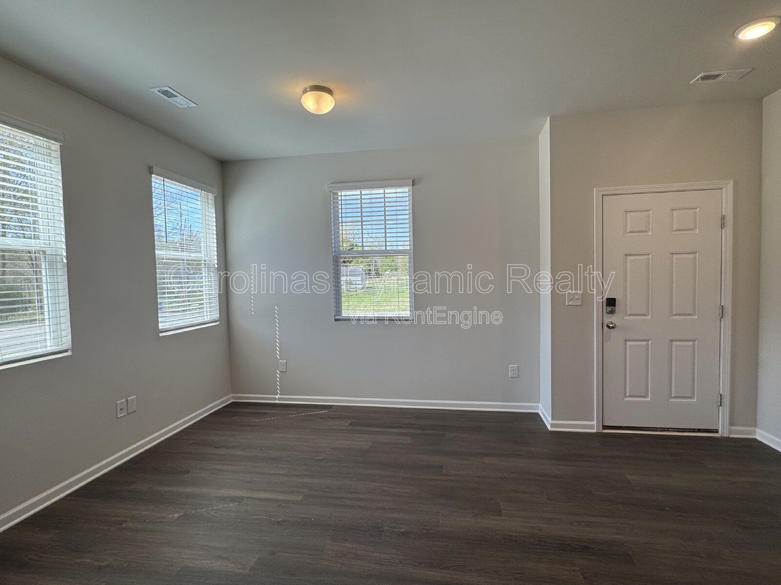 3 Beds | 2 Baths | Granite Counters | Luxury Plank Flooring property image