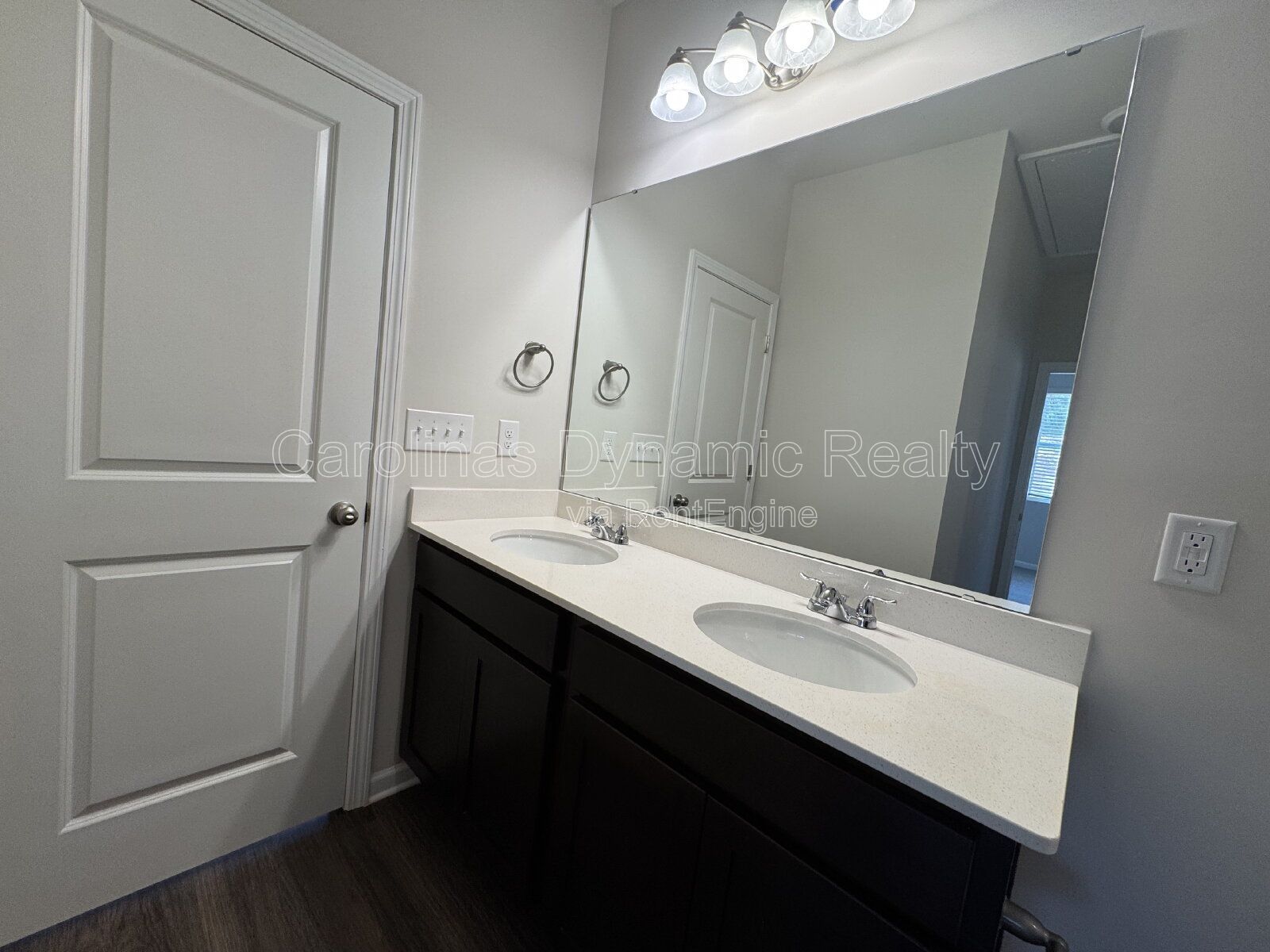 3 Beds | 2 Baths | Granite Counters | Luxury Plank Flooring property image