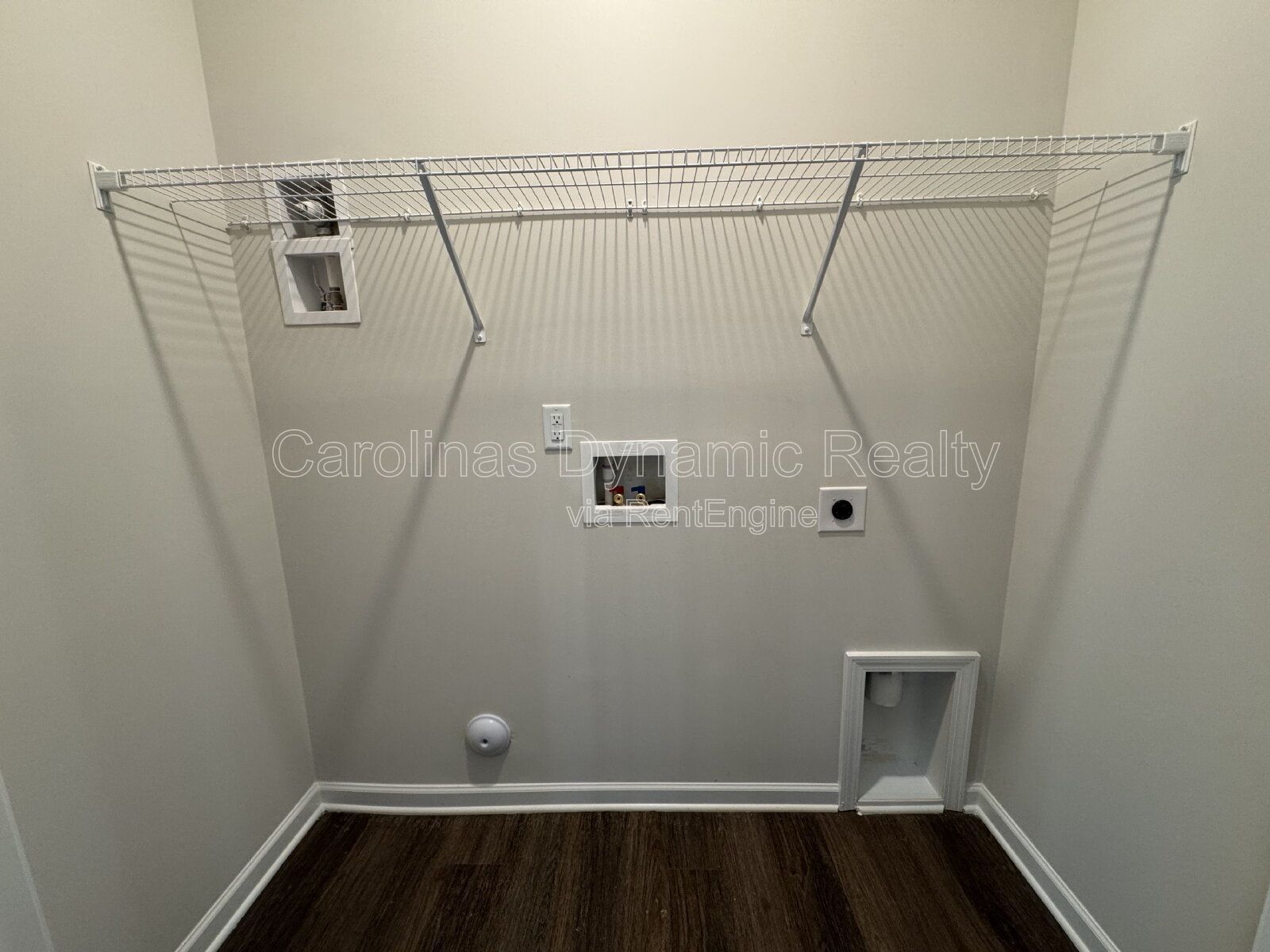 3 Beds | 2 Baths | Granite Counters | Luxury Plank Flooring property image