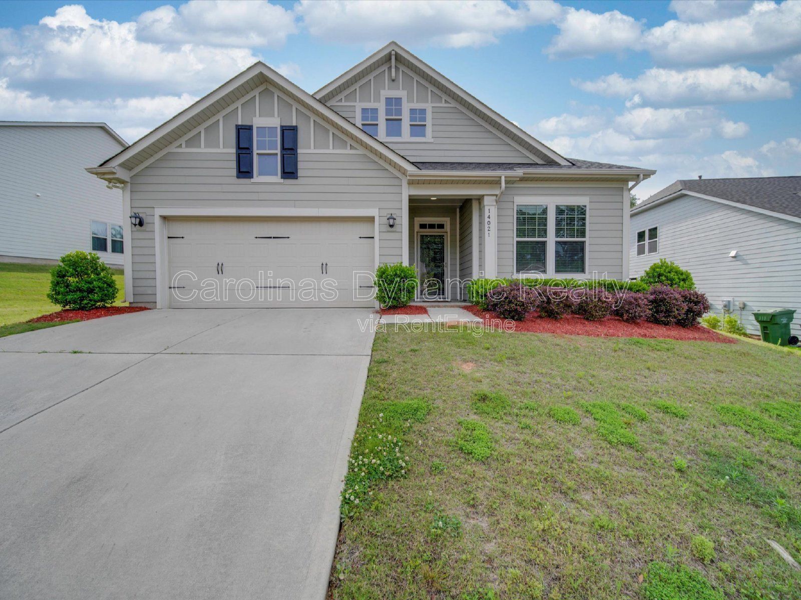 Single Story | 3 Bedrooms | Hardwood Floors | Fenced Yard | Huge Kitchen Island property image