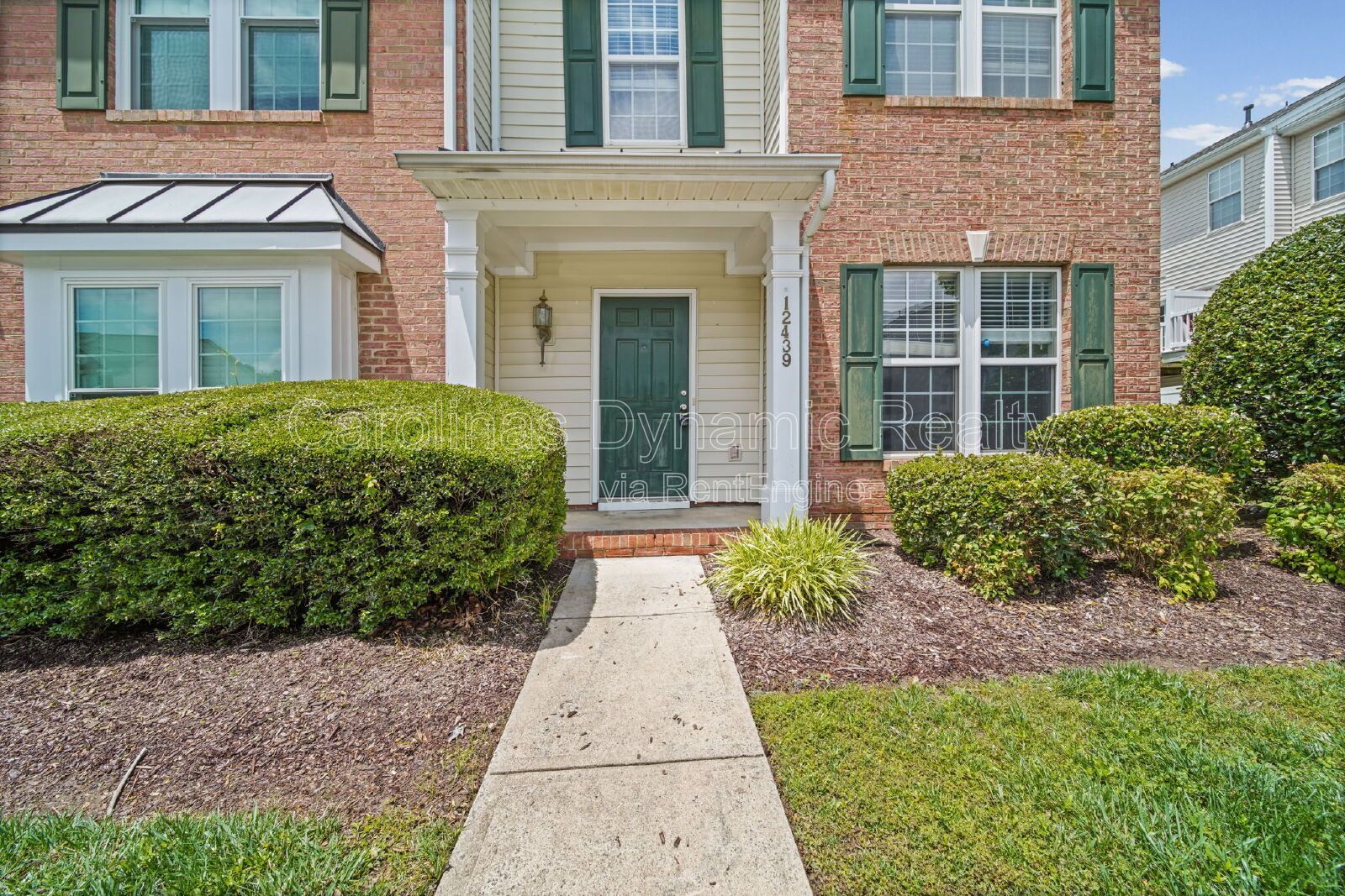 End Unit Townhouse In The Steele Creek Area property image