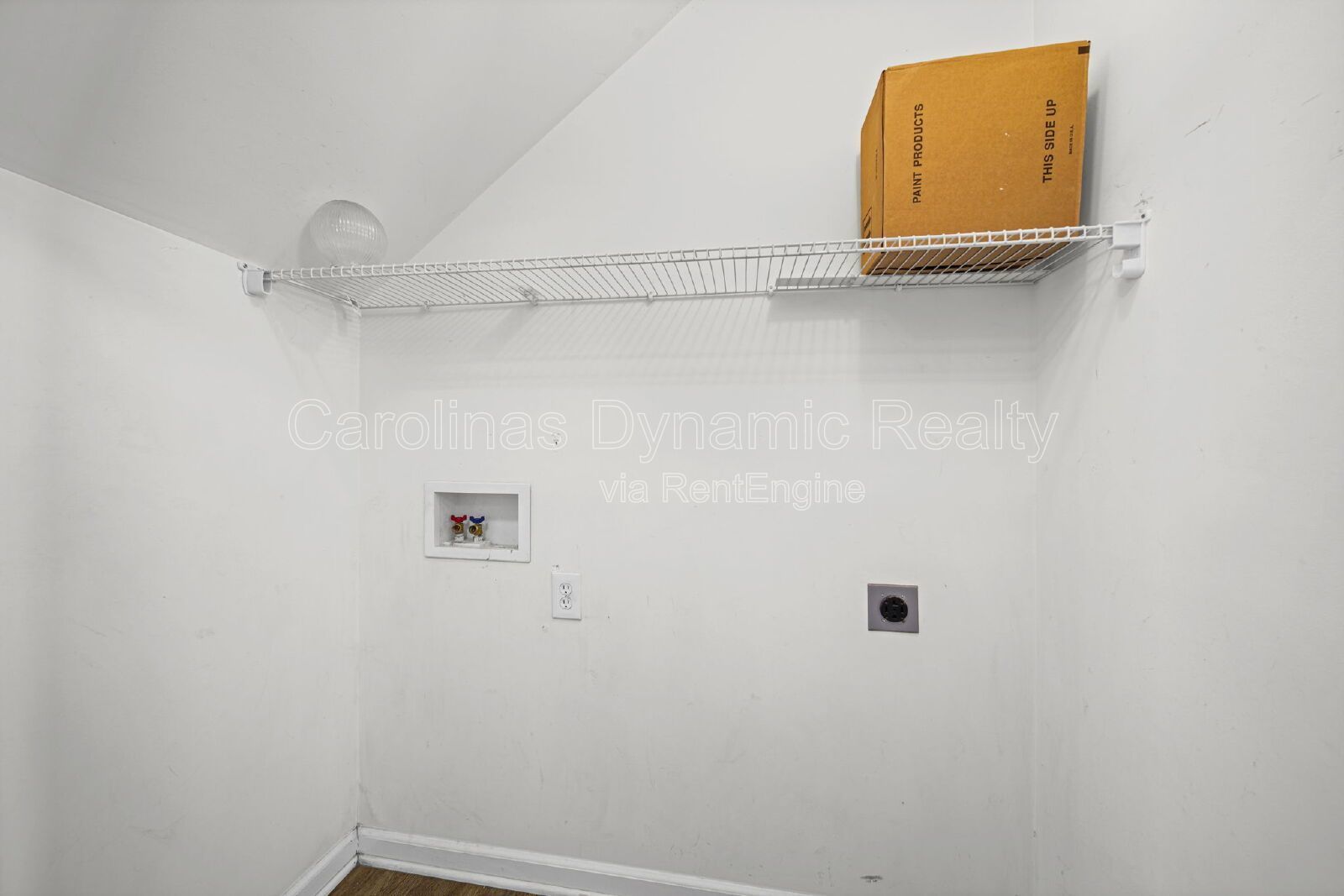 End Unit Townhouse In The Steele Creek Area property image