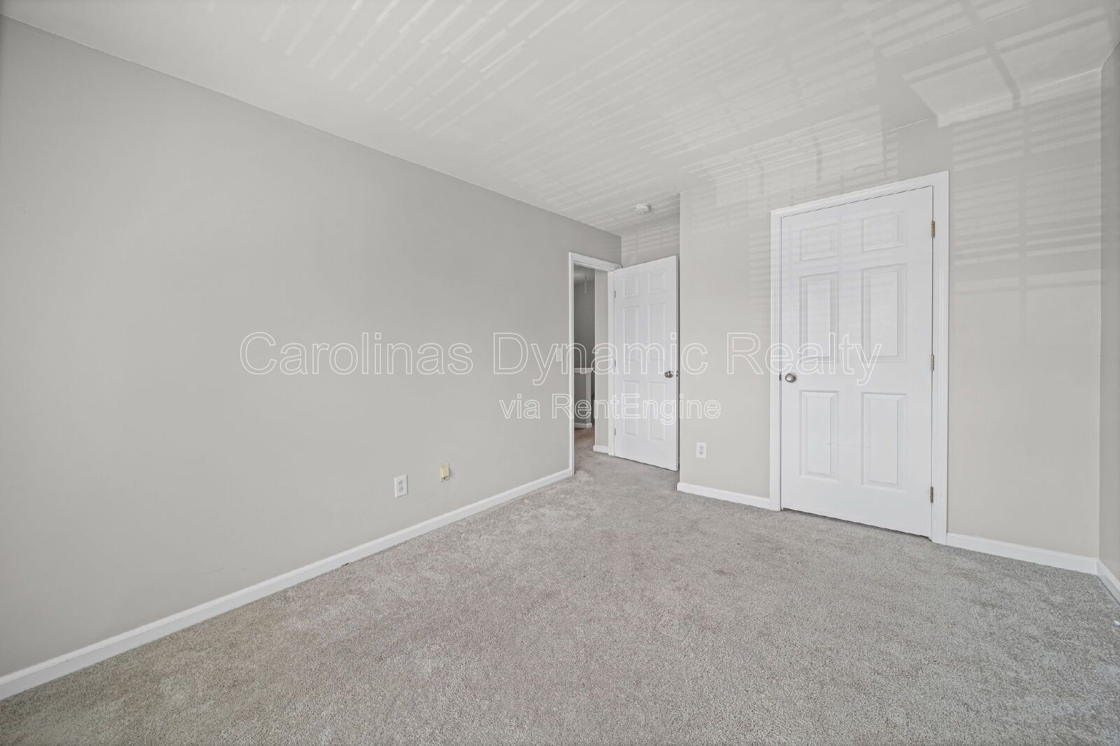 End Unit Townhouse In The Steele Creek Area property image