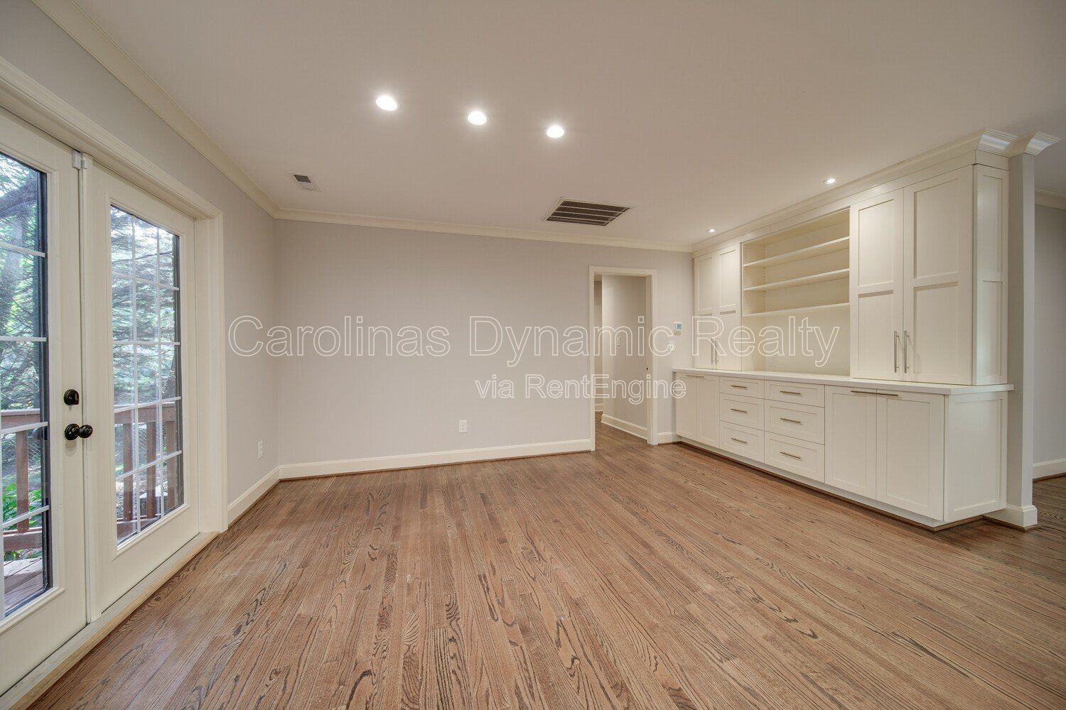 Coming Soon | Stunning 3 Bedroom | 2 Bath | Brick Ranch | Upgraded Kitchen | Hardwood Floors property image