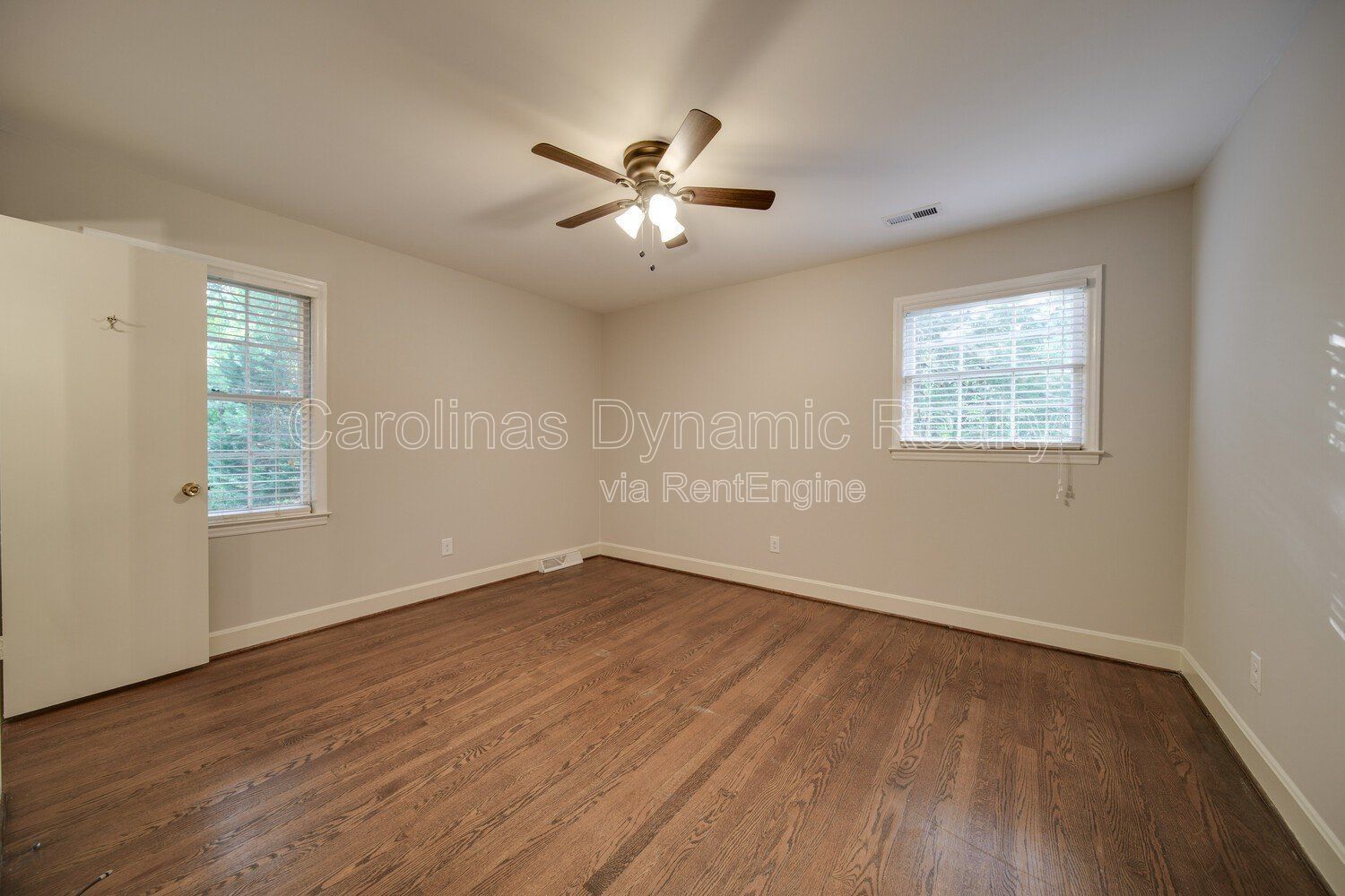 Coming Soon | Stunning 3 Bedroom | 2 Bath | Brick Ranch | Upgraded Kitchen | Hardwood Floors property image