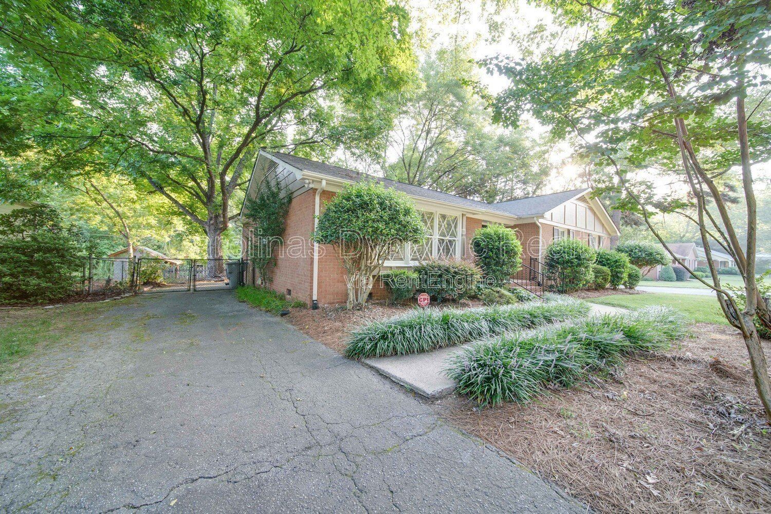 Coming Soon | Stunning 3 Bedroom | 2 Bath | Brick Ranch | Upgraded Kitchen | Hardwood Floors property image