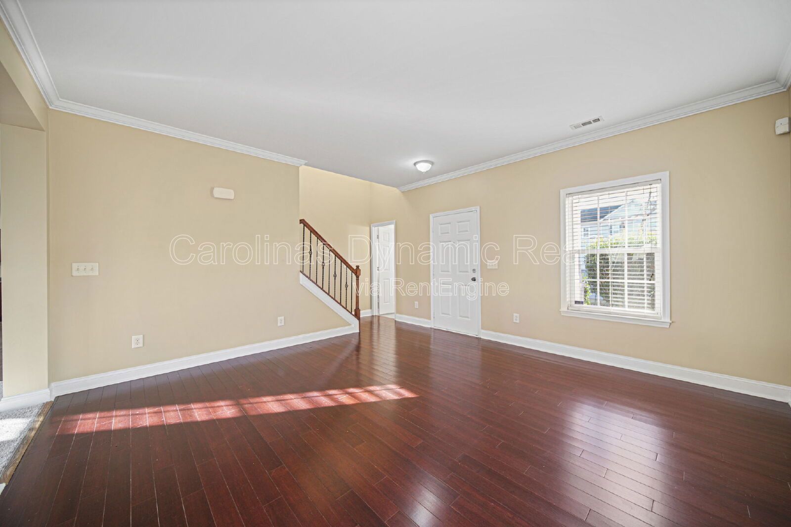 3 Bedrooms | Loft | 2.5 Baths | Beautifully Upgraded Kitchen property image