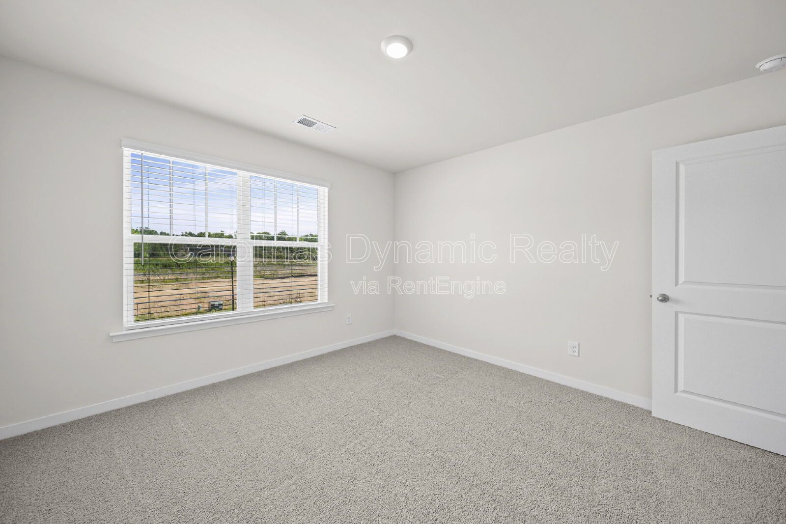 Brand New 5-Bedroom Home with Loft & Modern Finishes – Never Lived In property image