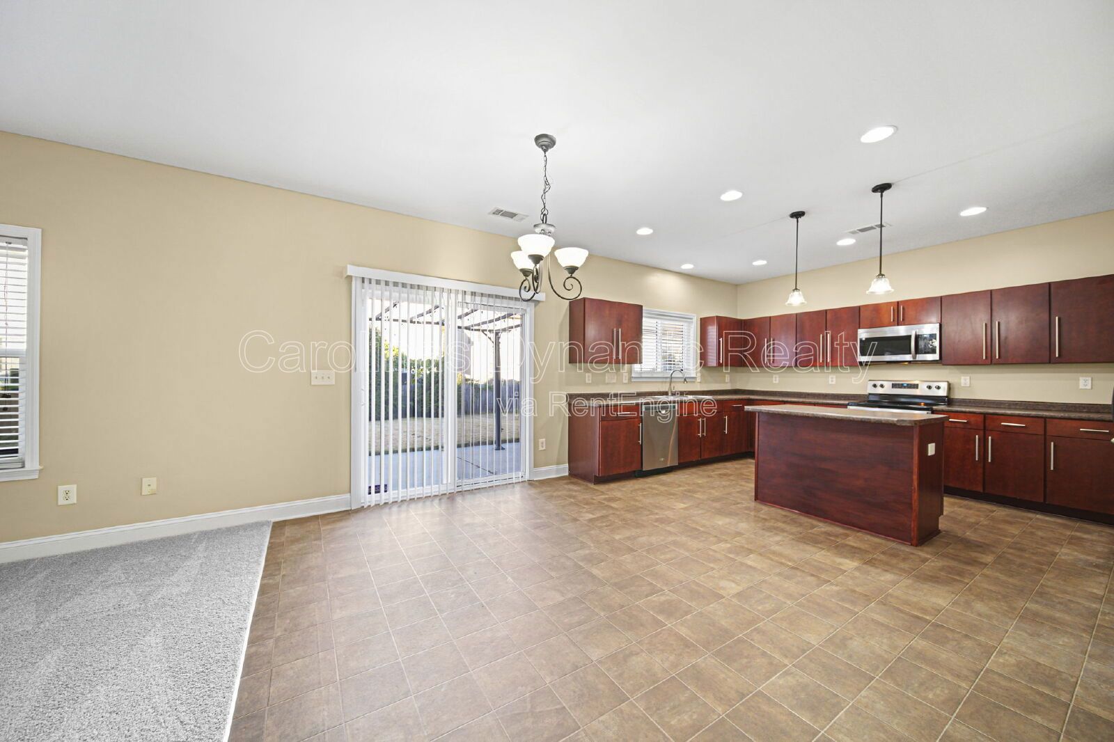 3 Bedrooms | Loft | 2.5 Baths | Beautifully Upgraded Kitchen property image