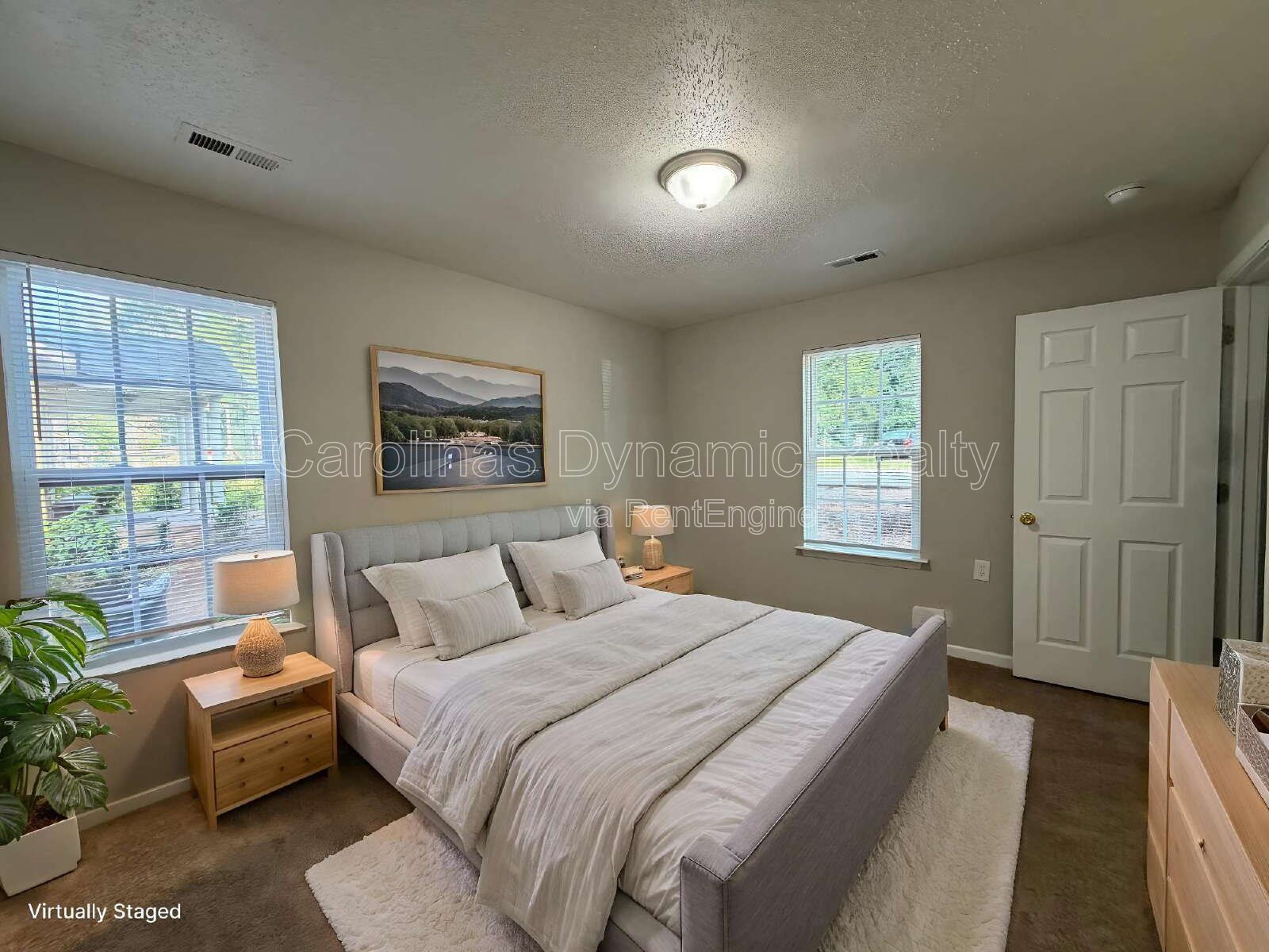 4 Bedrooms | 2 Baths | New Carpet | Fresh Paint property image