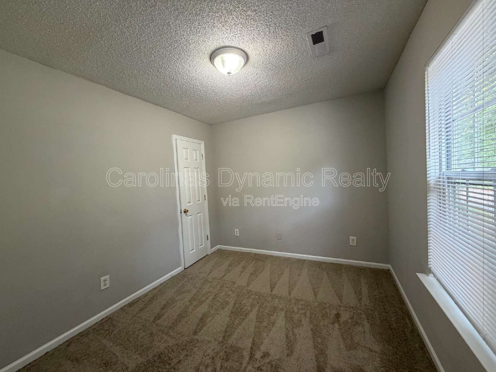 4 Bedrooms | 2 Baths | New Carpet | Fresh Paint property image