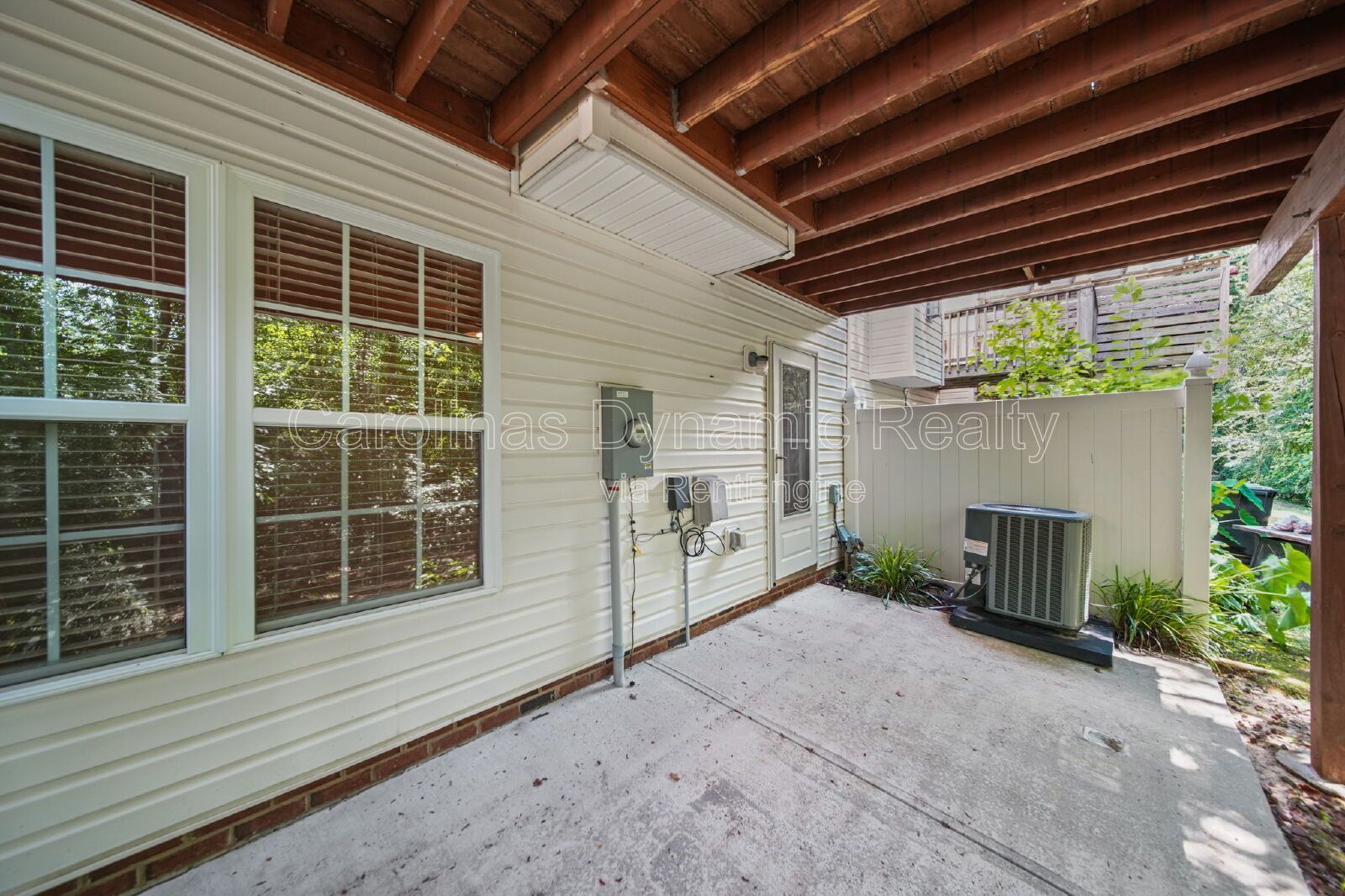 Updated 4BR Waterstone Townhome with Designer Kitchen & Wooded Views property image