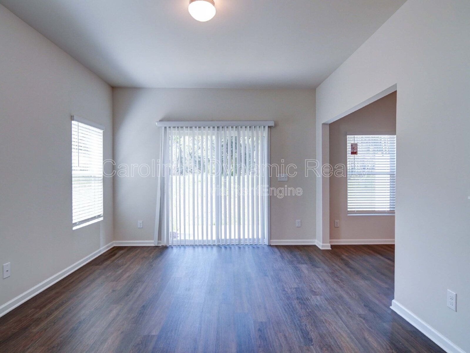 3 Bedrooms | 2.5 Baths | 1 Car Garage | Granite Counters | Stainless Steel Appliances property image