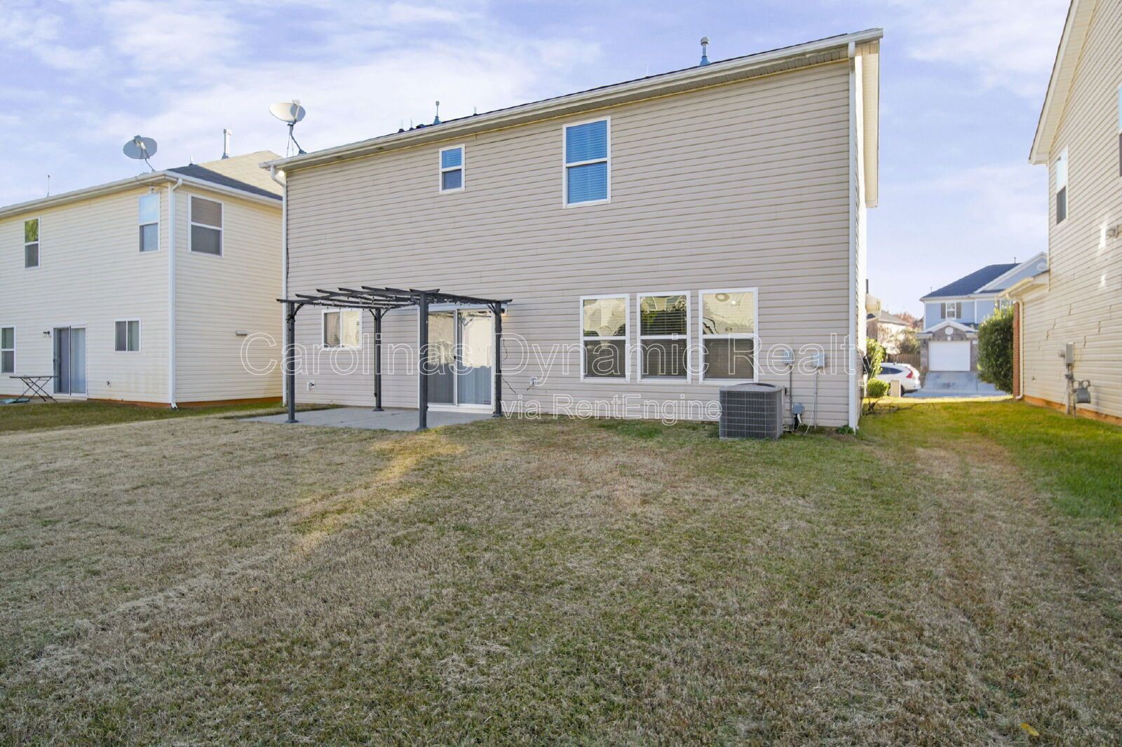 3 Bedrooms | Loft | 2.5 Baths | Beautifully Upgraded Kitchen property image