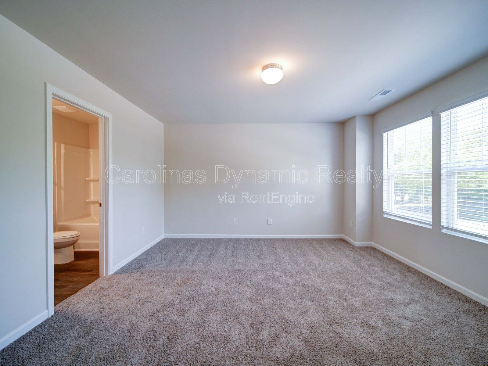 3 Bedrooms | 2.5 Baths | 1 Car Garage | Granite Counters | Stainless Steel Appliances property image