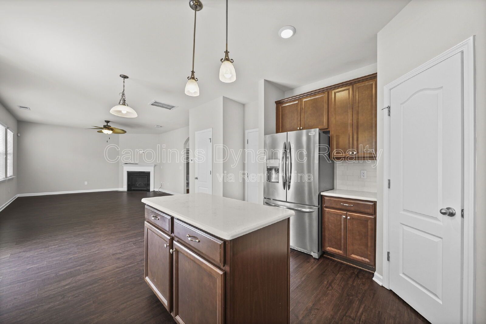 Spacious 5-Bedroom Home in Chateau with Community Pool & Prime Steele Creek Location property image