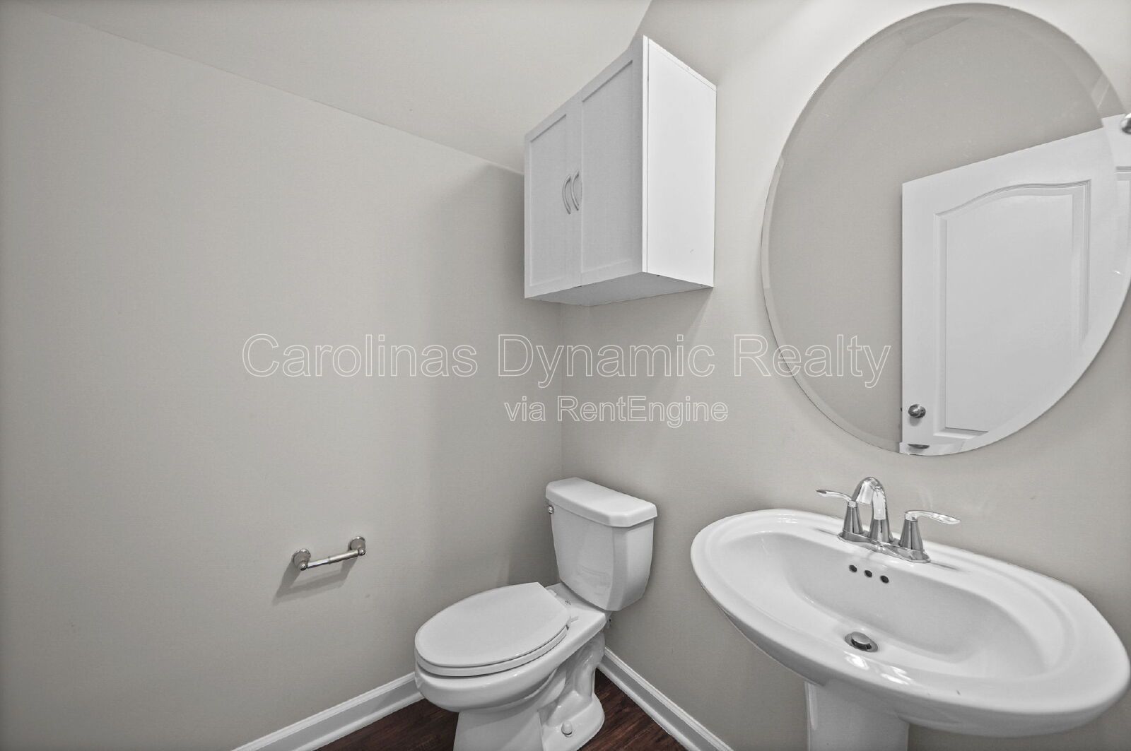 Spacious 5-Bedroom Home in Chateau with Community Pool & Prime Steele Creek Location property image