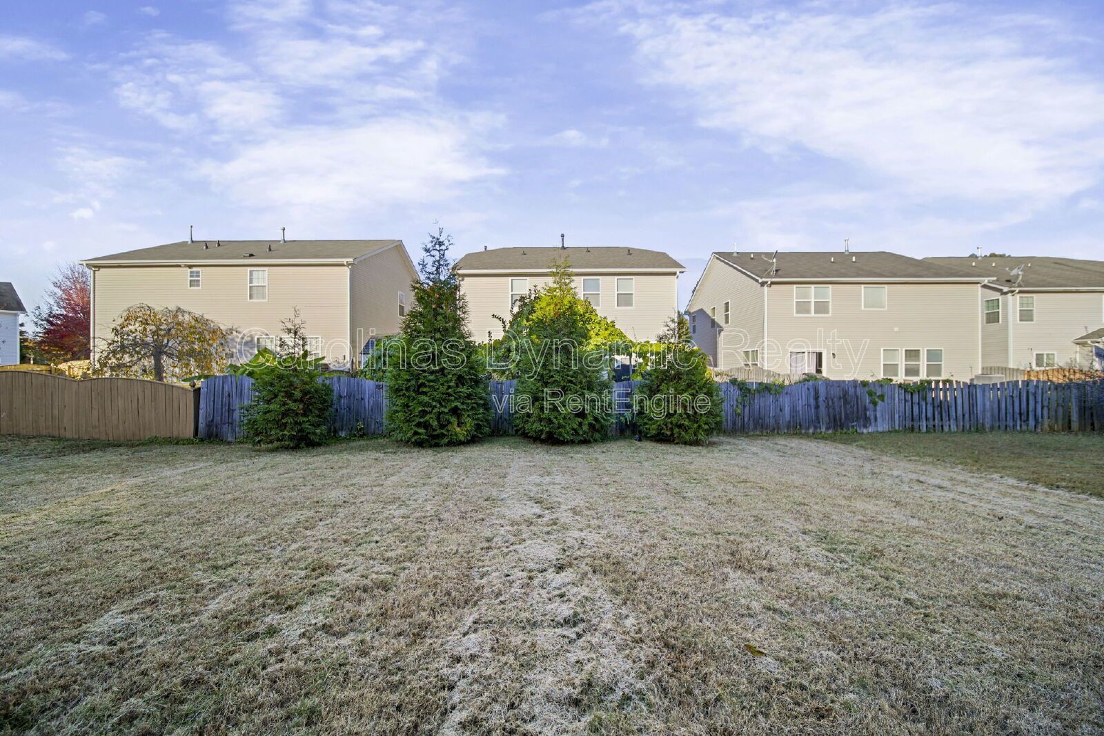 3 Bedrooms | Loft | 2.5 Baths | Beautifully Upgraded Kitchen property image