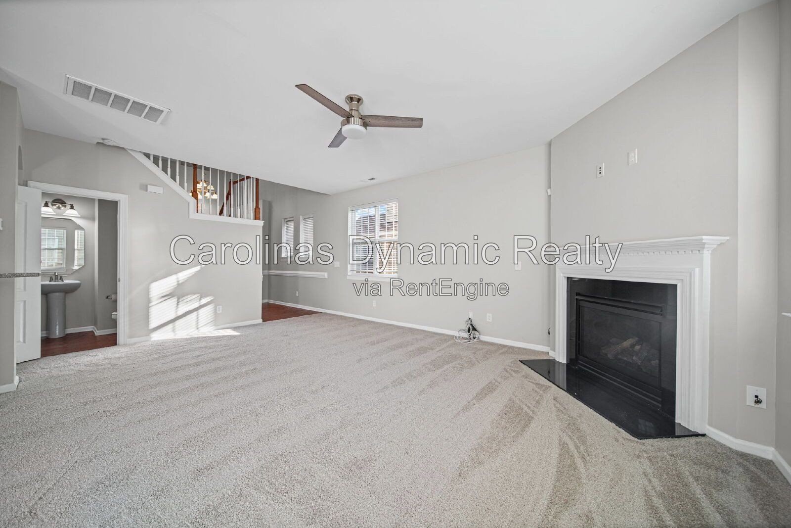 Stone Creek Ranch | End Unit Townhouse | New Carpet | Fresh Paint property image