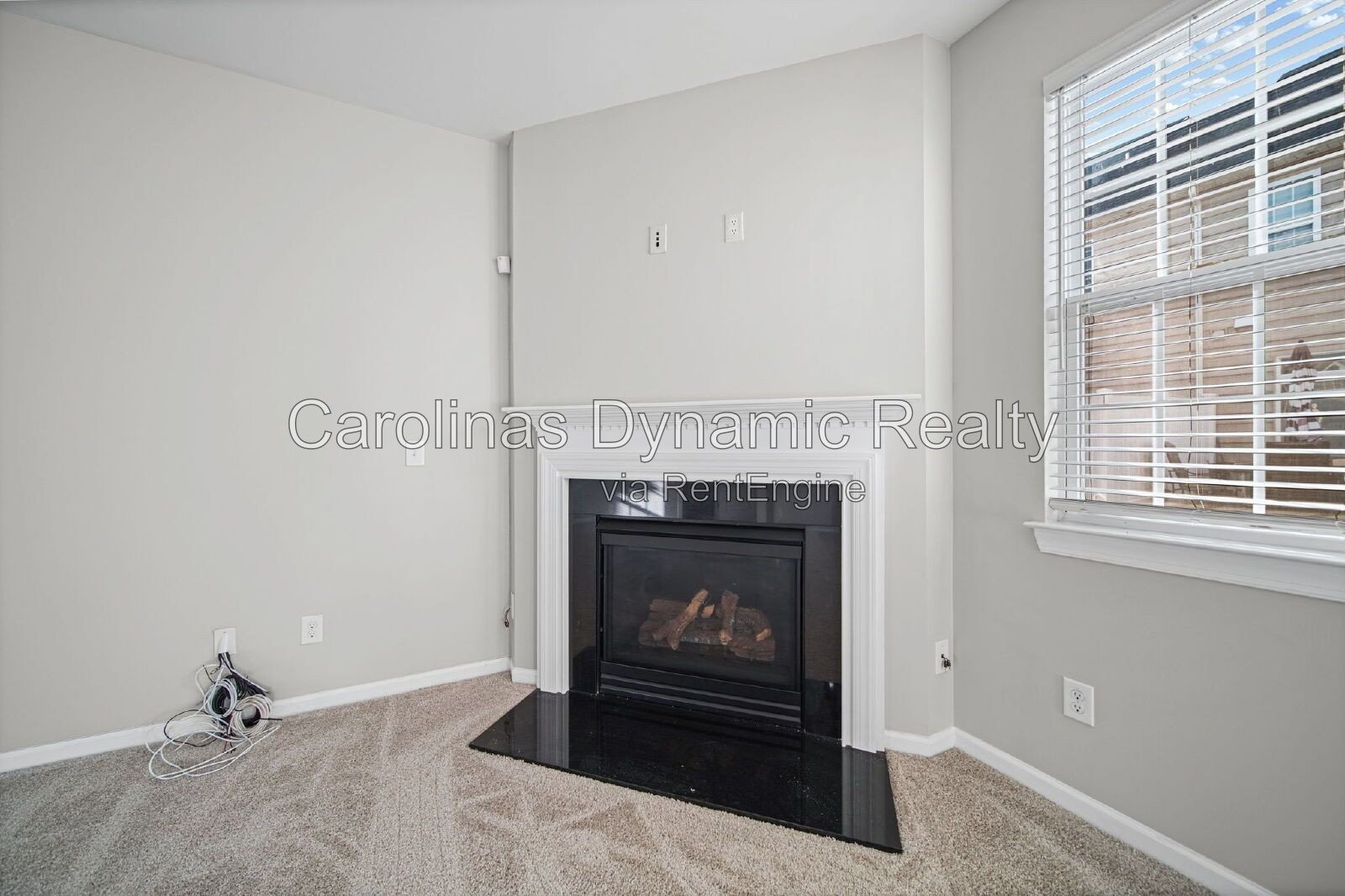 Stone Creek Ranch | End Unit Townhouse | New Carpet | Fresh Paint property image