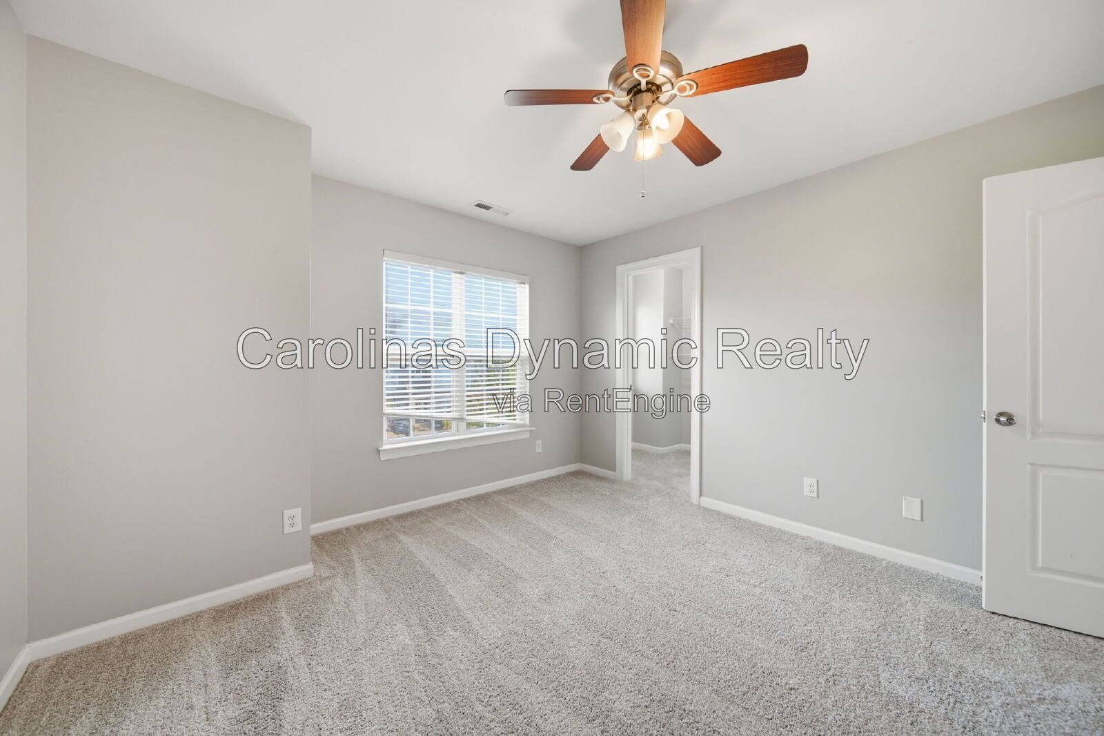 Stone Creek Ranch | End Unit Townhouse | New Carpet | Fresh Paint property image