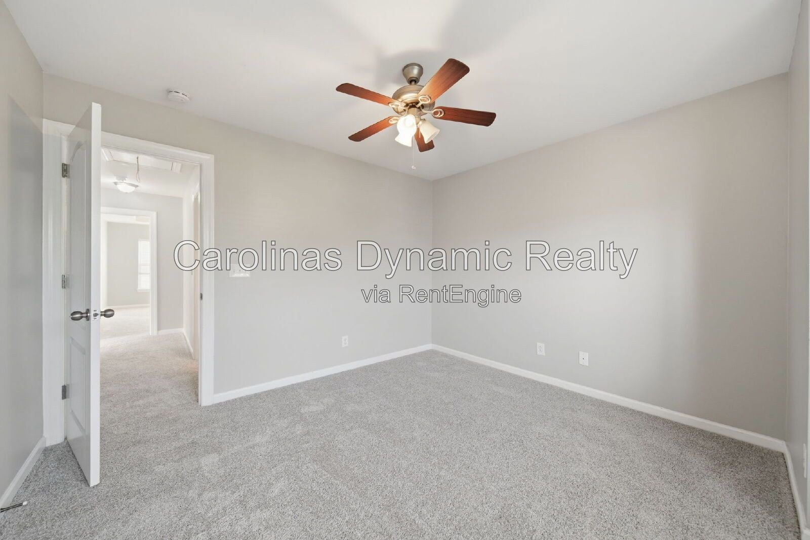 Stone Creek Ranch | End Unit Townhouse | New Carpet | Fresh Paint property image