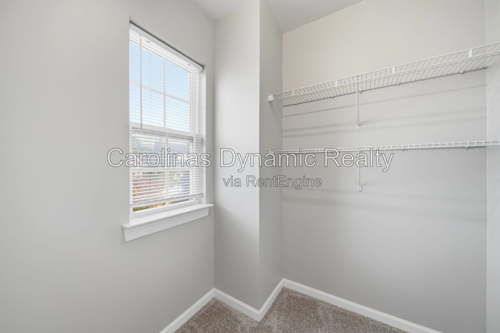 Stone Creek Ranch | End Unit Townhouse | New Carpet | Fresh Paint property image