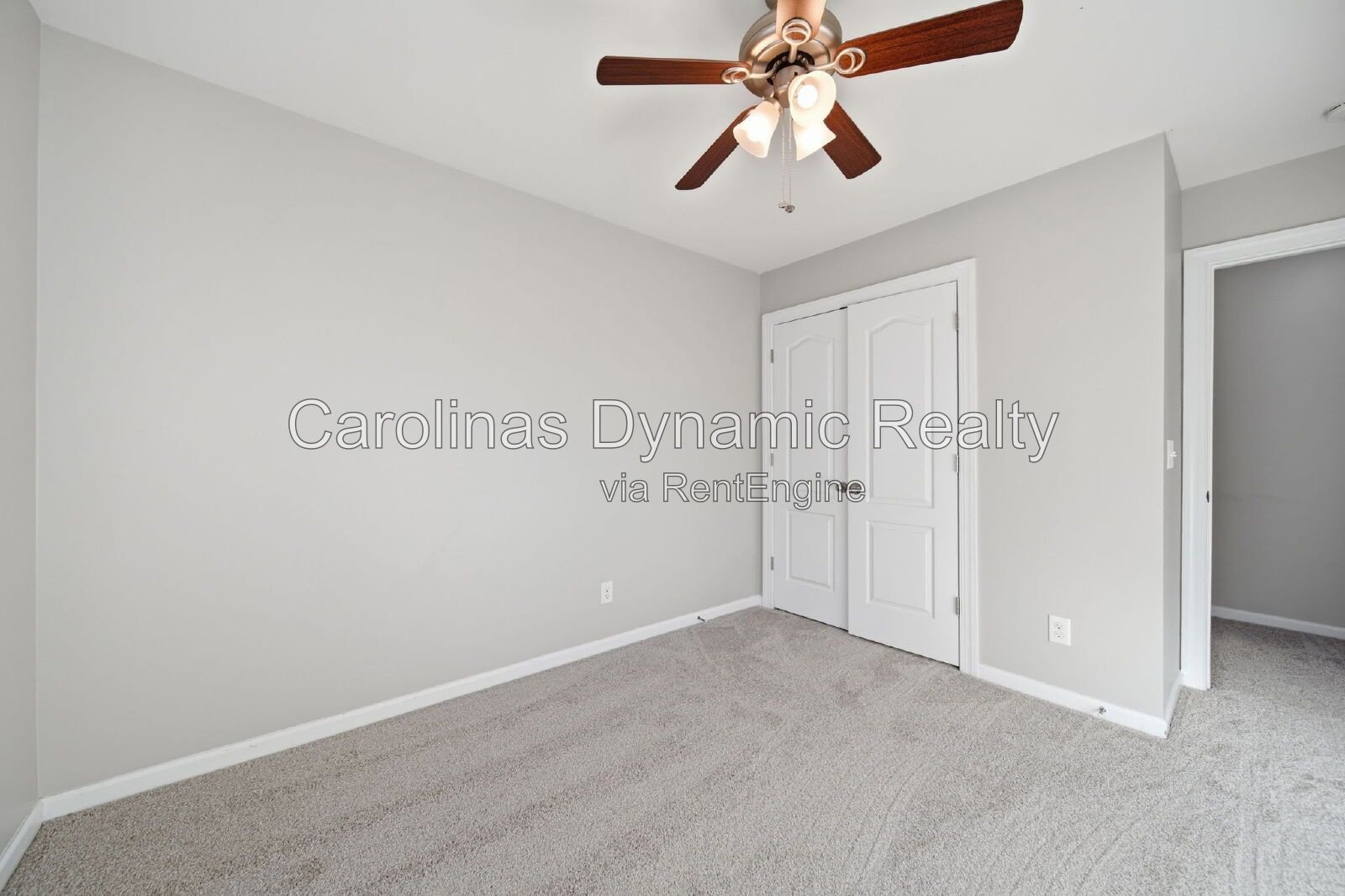 Stone Creek Ranch | End Unit Townhouse | New Carpet | Fresh Paint property image