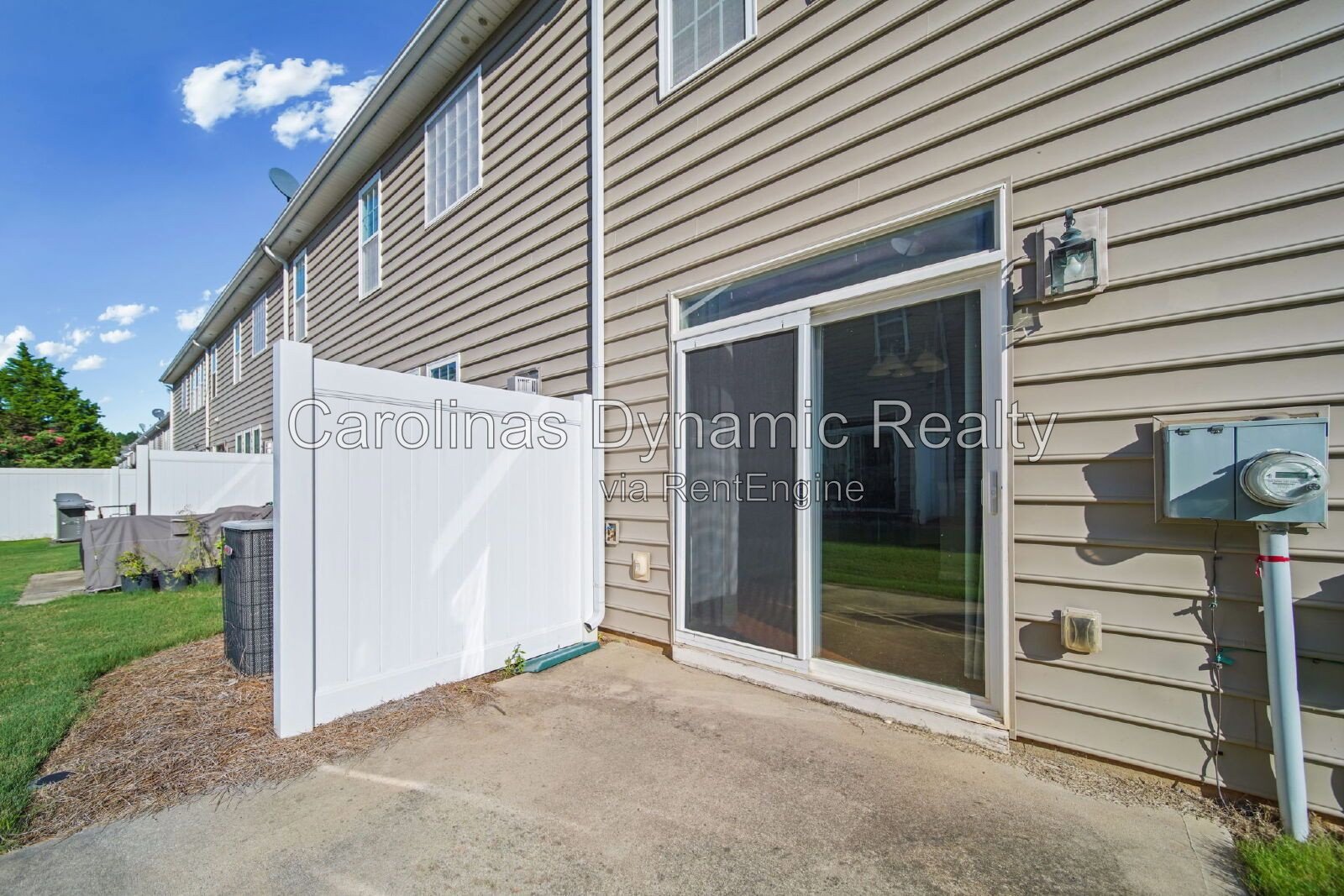 Stone Creek Ranch | End Unit Townhouse | New Carpet | Fresh Paint property image