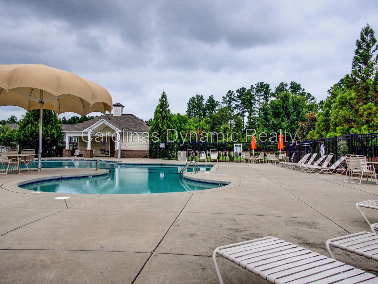 Stone Creek Ranch | End Unit Townhouse | New Carpet | Fresh Paint property image