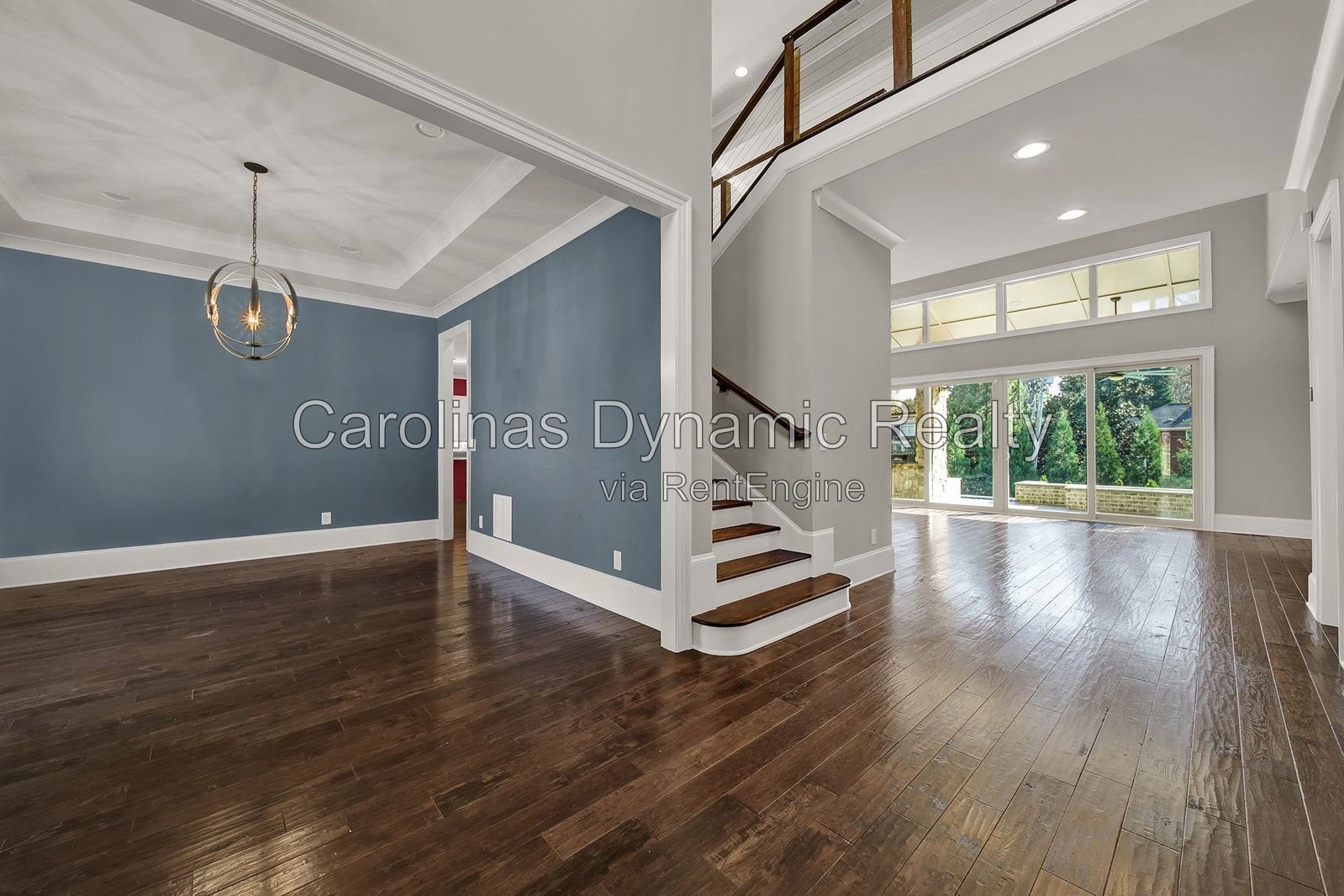 MYERS PARK/SOUTHPARK AREA. MODERN, NEWER CONSTRUCTION 4BR/4.1BA EXECUTIVE HOME ON A BEAUTIFUL & QUIET STREET. BACKYARD OASIS WITH POOL & COVERD TERRACE W/ OUTDOOR KITCHEN property image