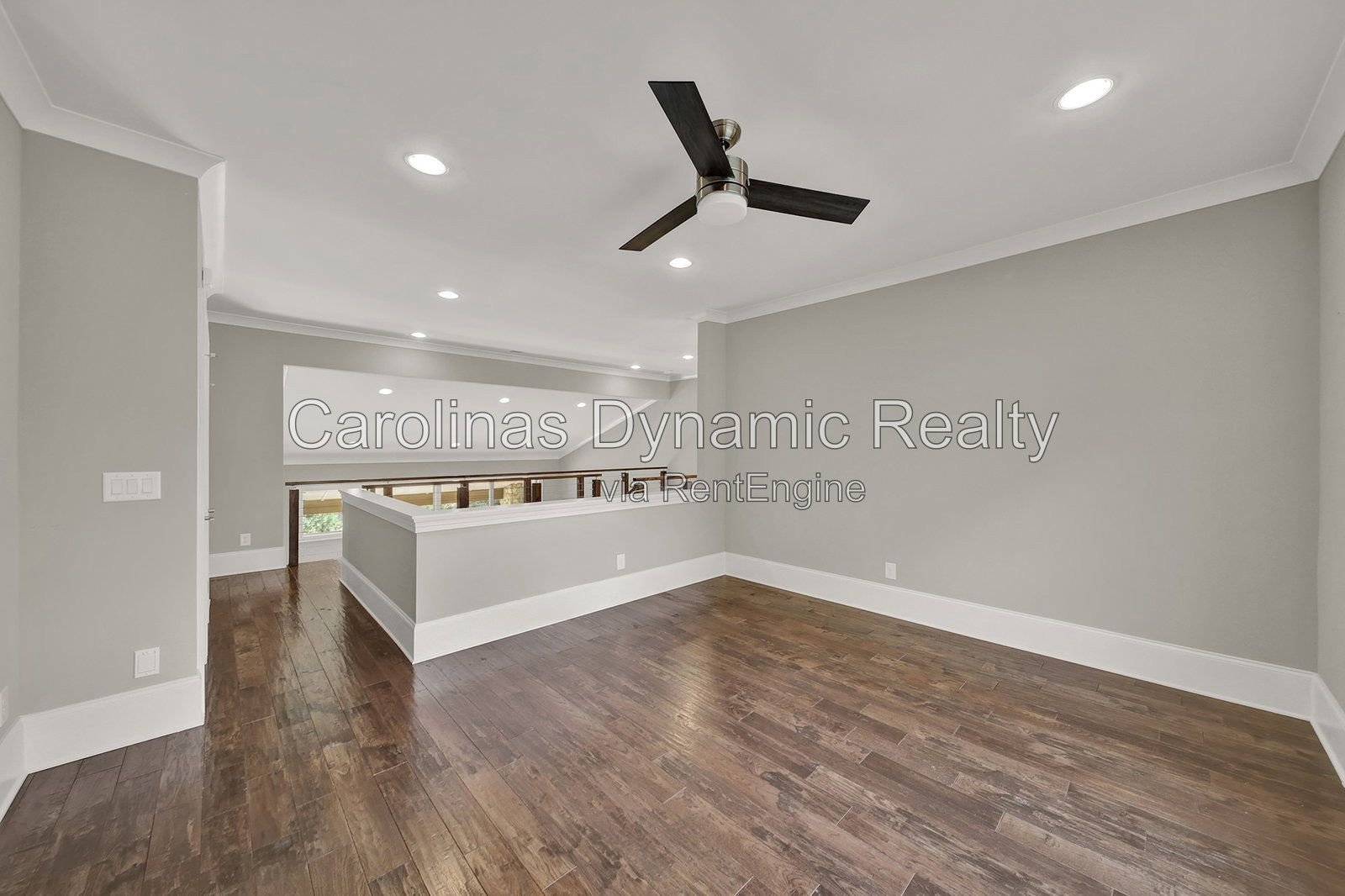 MYERS PARK/SOUTHPARK AREA. MODERN, NEWER CONSTRUCTION 4BR/4.1BA EXECUTIVE HOME ON A BEAUTIFUL & QUIET STREET. BACKYARD OASIS WITH POOL & COVERD TERRACE W/ OUTDOOR KITCHEN property image