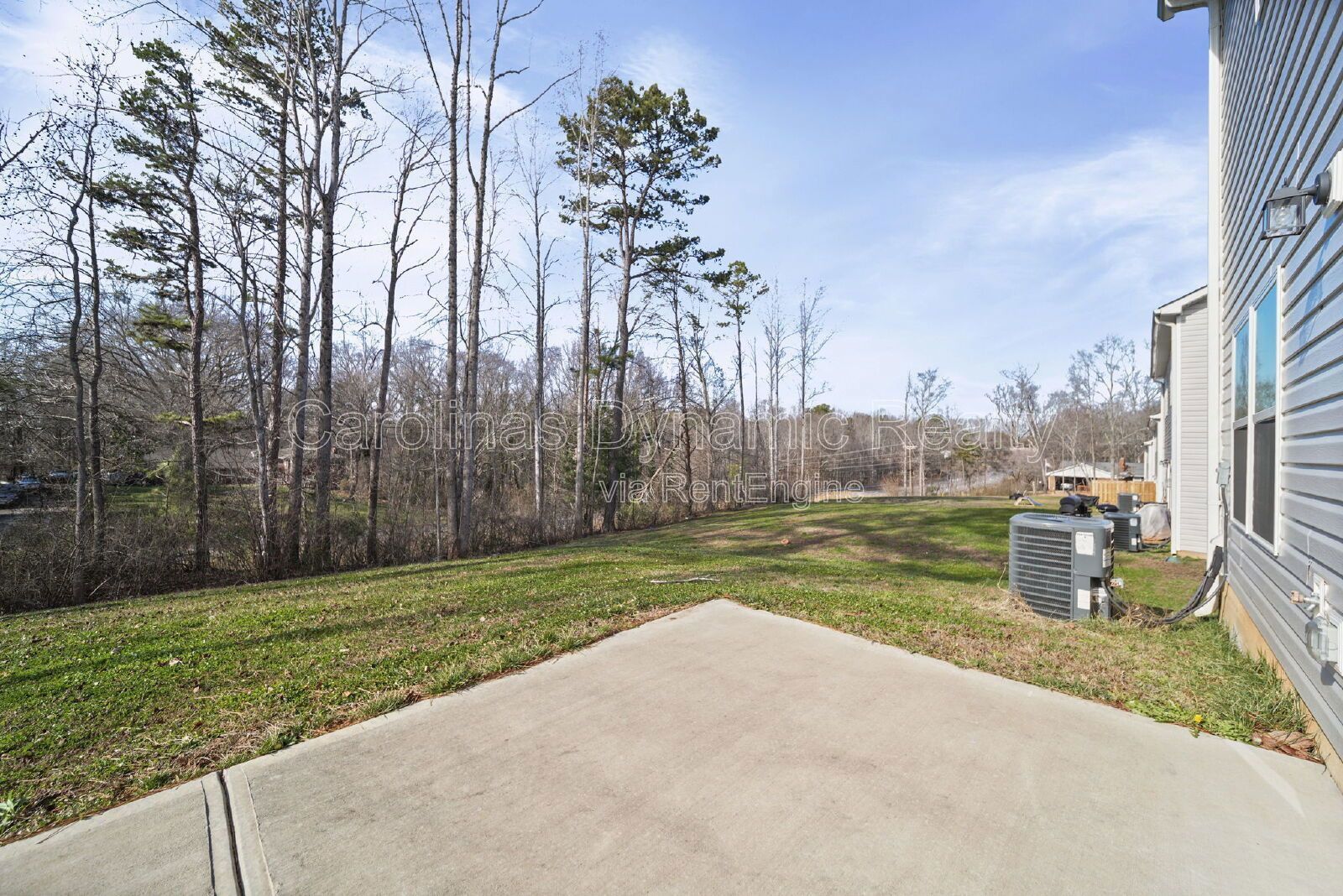 3 Bedrooms | 2.5 Baths | Granite Counters | Stainless Steel Appliances property image