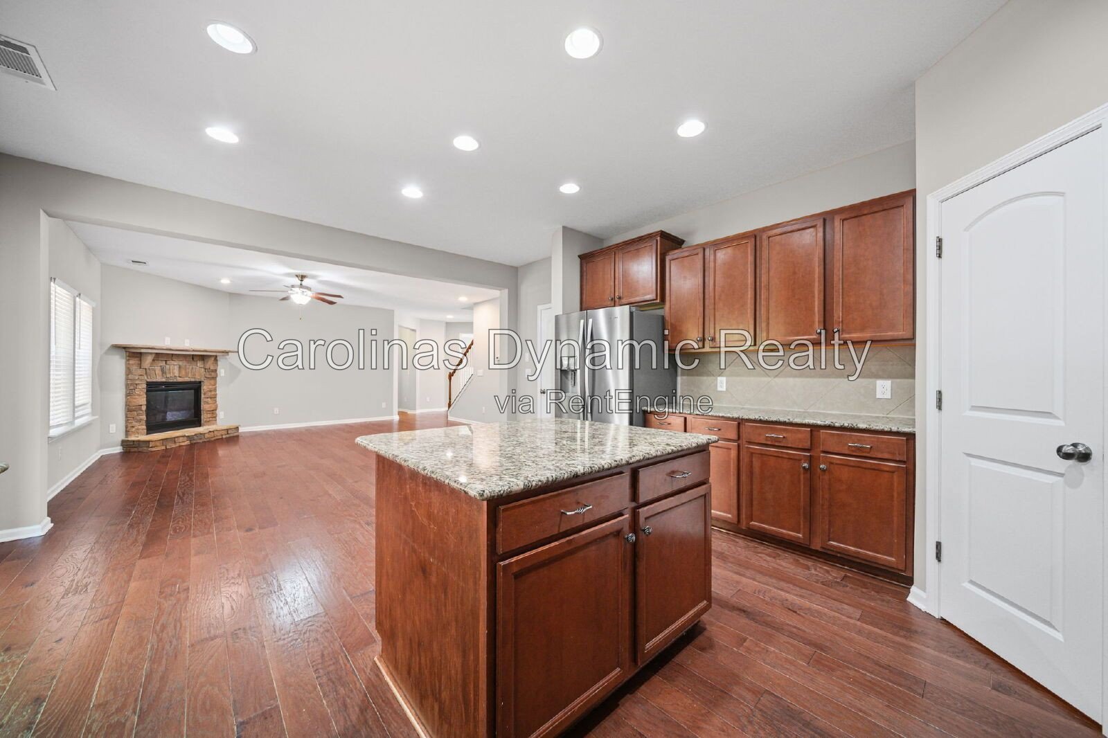 5 Bedrooms | 3 Baths | Beautiful Kitchen | Large Deck | 3 Car Garage property image