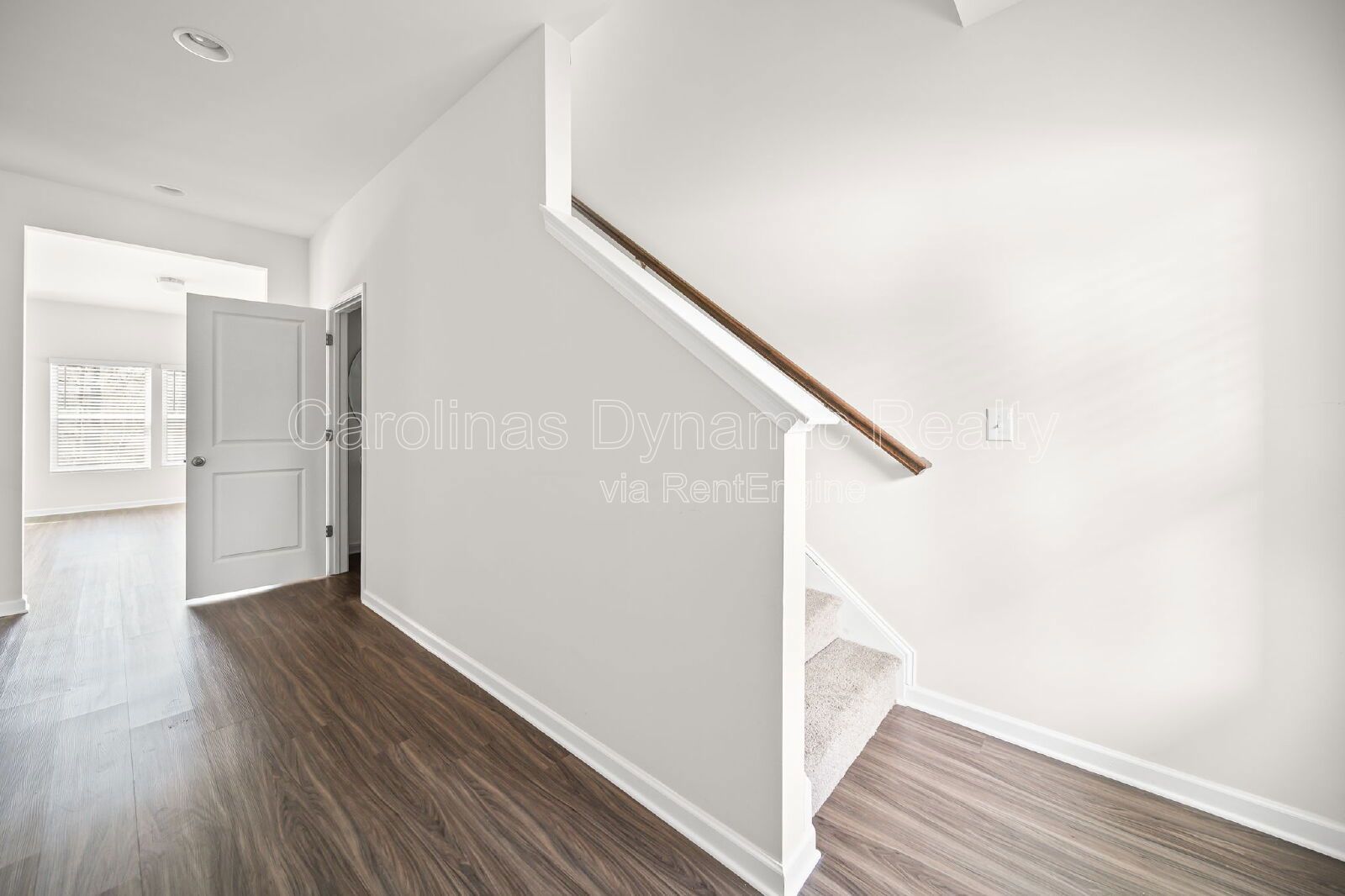 3 Bedrooms | 2.5 Baths | Granite Counters | Stainless Steel Appliances property image