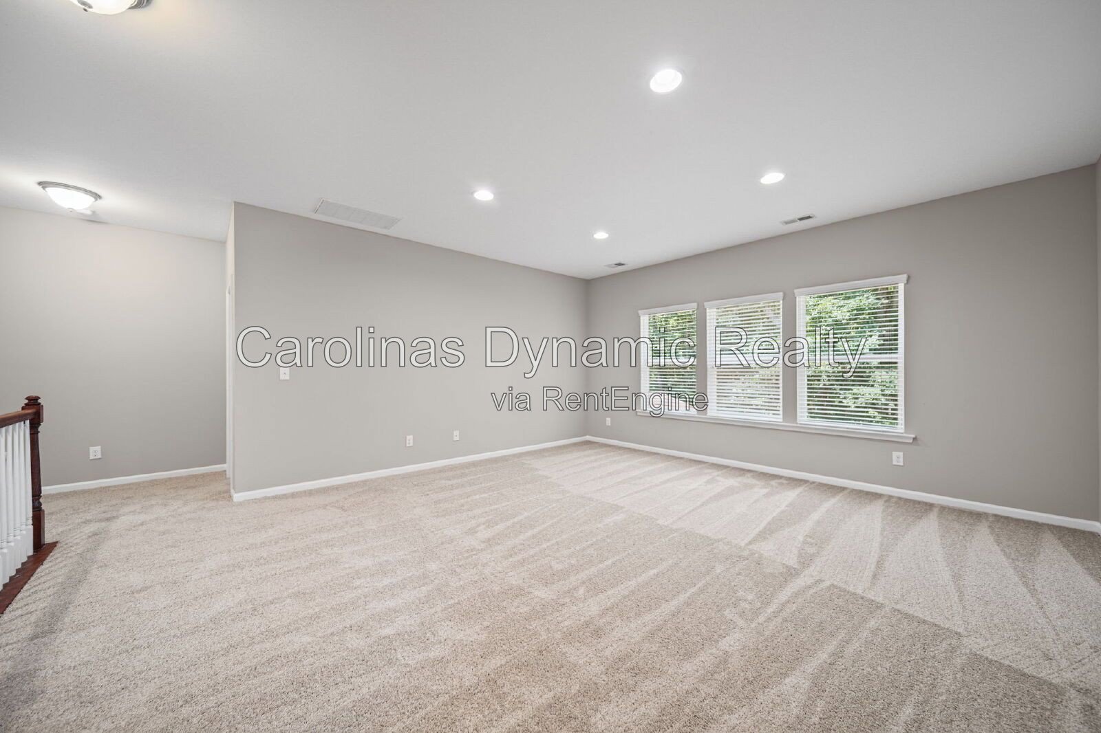 5 Bedrooms | 3 Baths | Beautiful Kitchen | Large Deck | 3 Car Garage property image