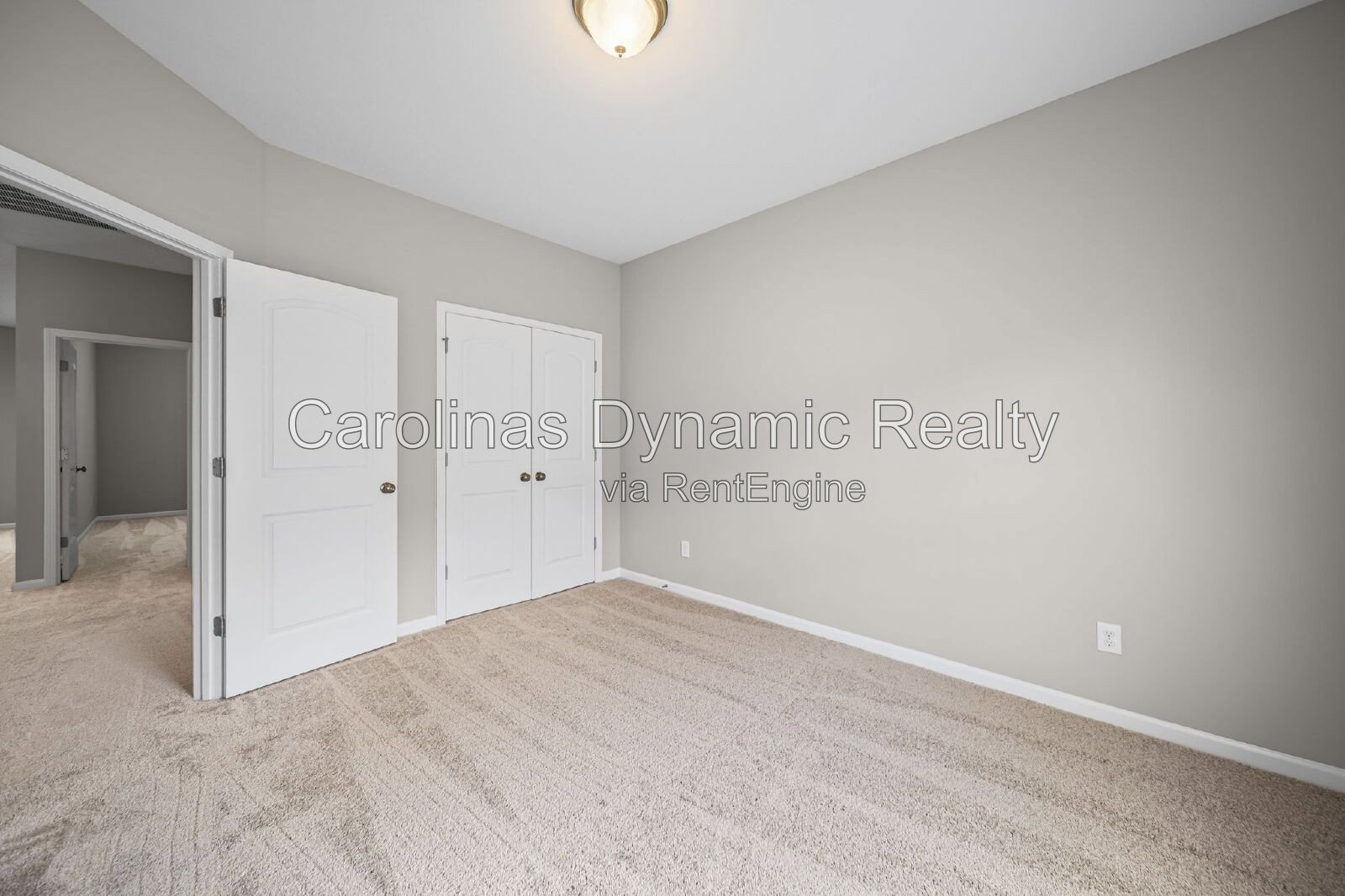 5 Bedrooms | 3 Baths | Beautiful Kitchen | Large Deck | 3 Car Garage property image