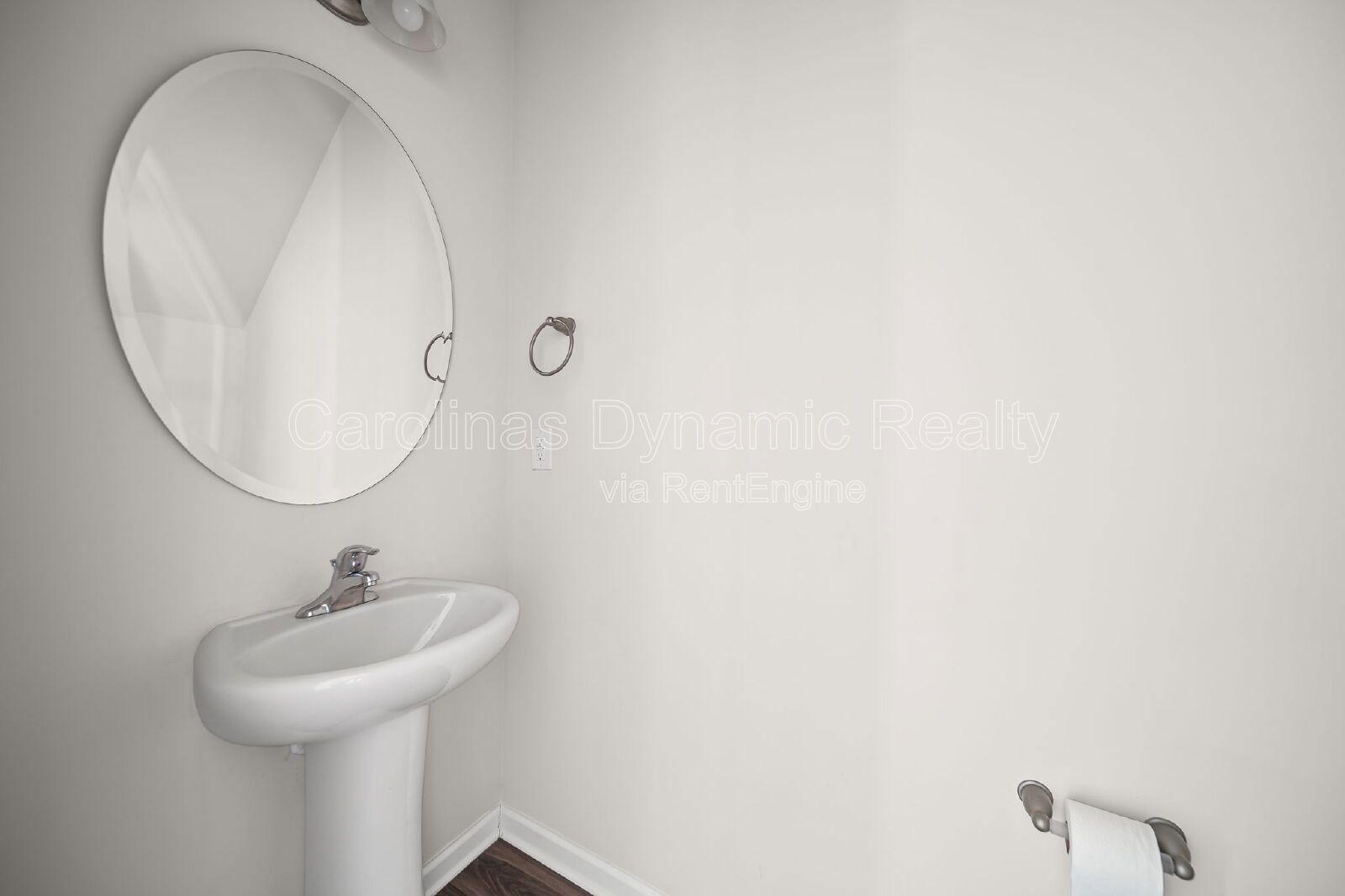 3 Bedrooms | 2.5 Baths | Granite Counters | Stainless Steel Appliances property image