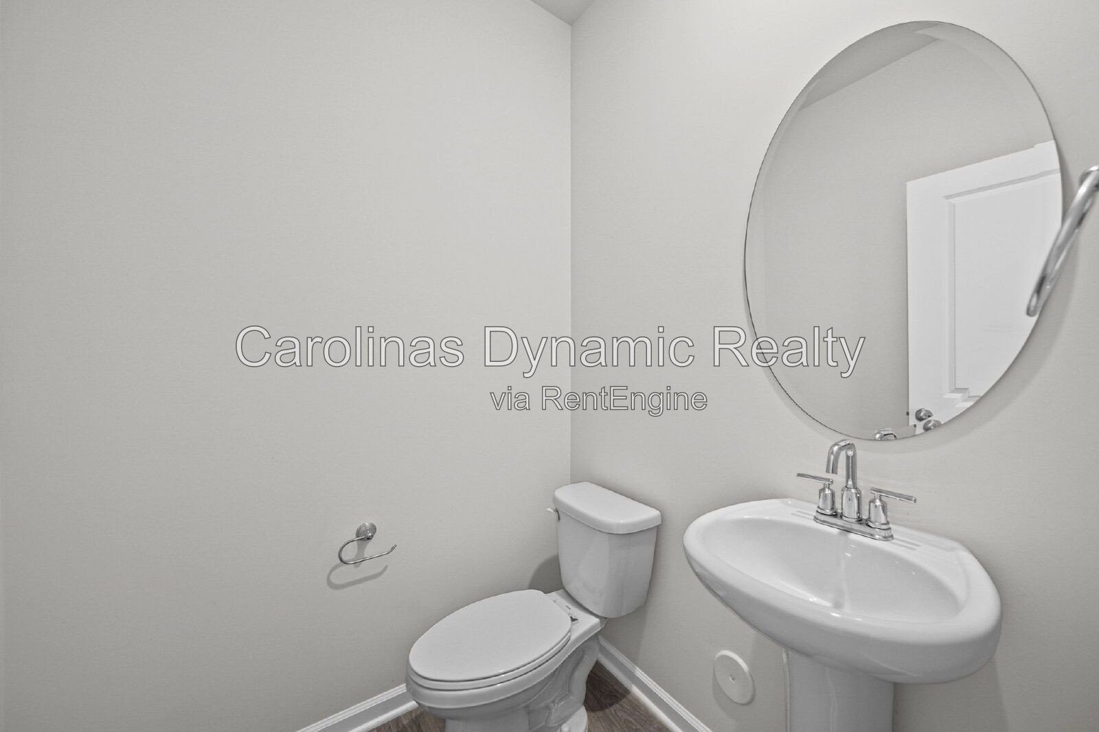Spacious 3BR End-Unit Townhome in Prime Location with 2 Car Garage property image