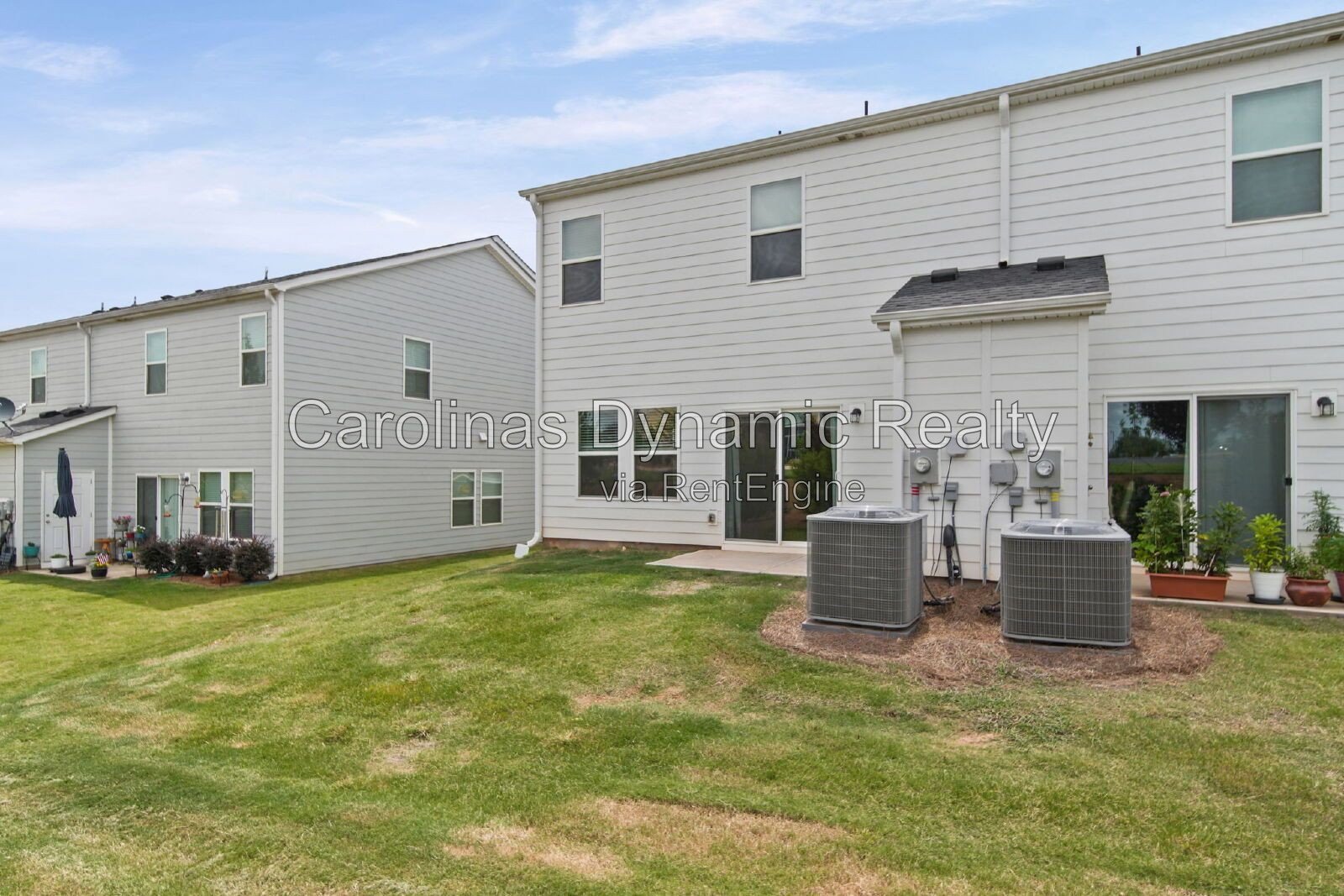 Spacious 3BR End-Unit Townhome in Prime Location with 2 Car Garage property image